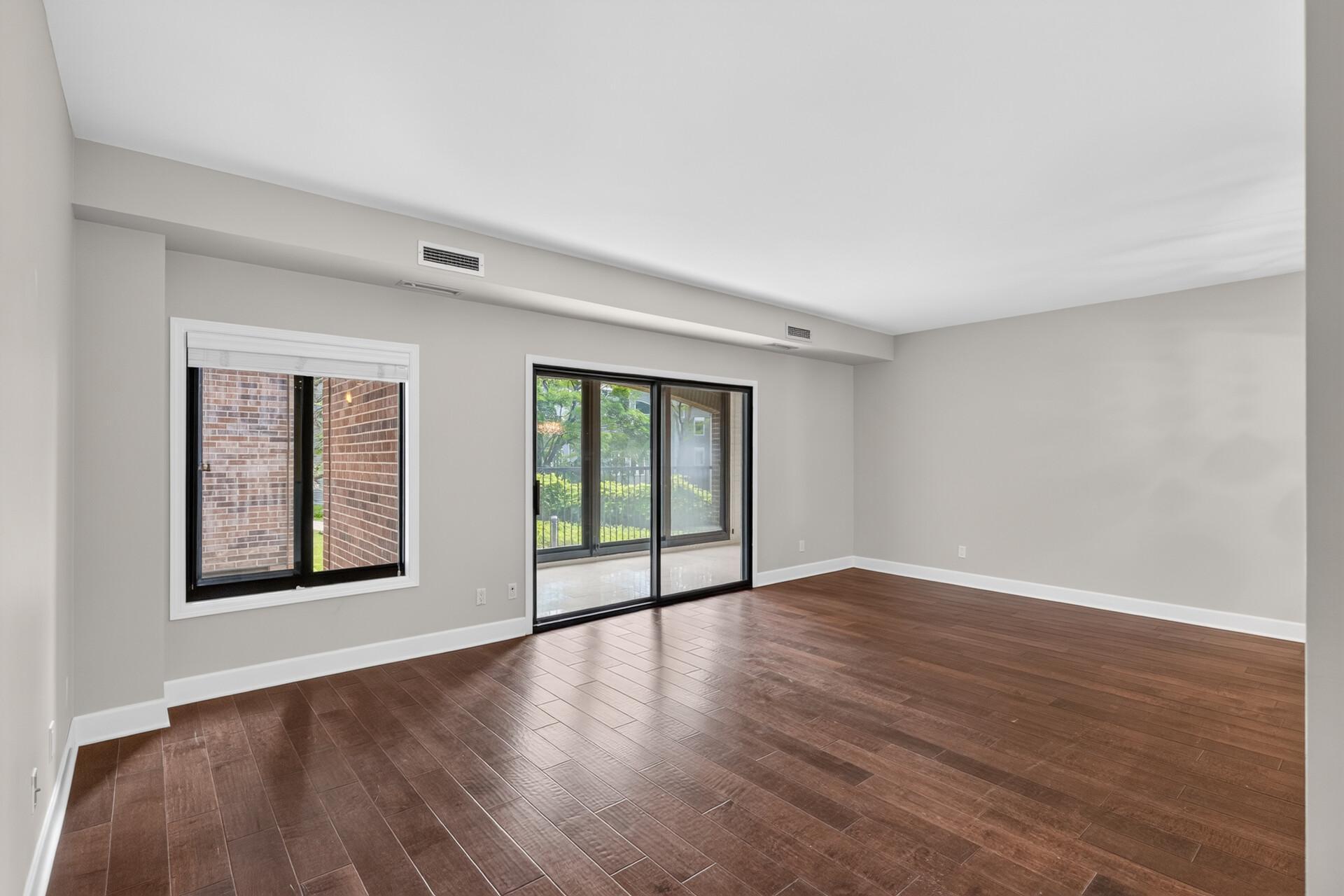View of Residential at 1235 Yale Place #101, Minneapolis MN 55403, Minneapolis (19 of 79) - Mike Wilen | Minnesota Team Real Estate