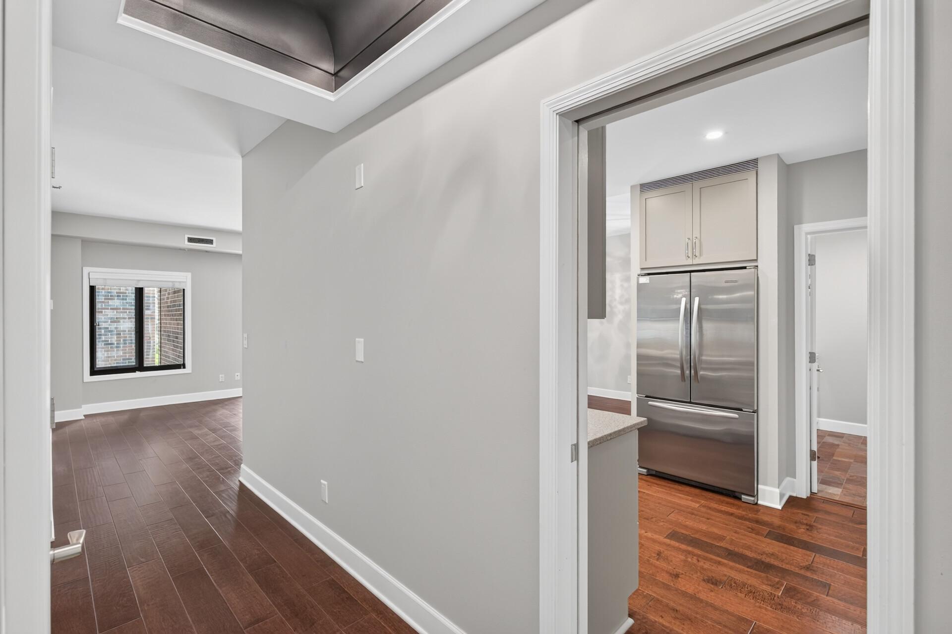 View of Residential at 1235 Yale Place #101, Minneapolis MN 55403, Minneapolis (34 of 79) - Mike Wilen | Minnesota Team Real Estate