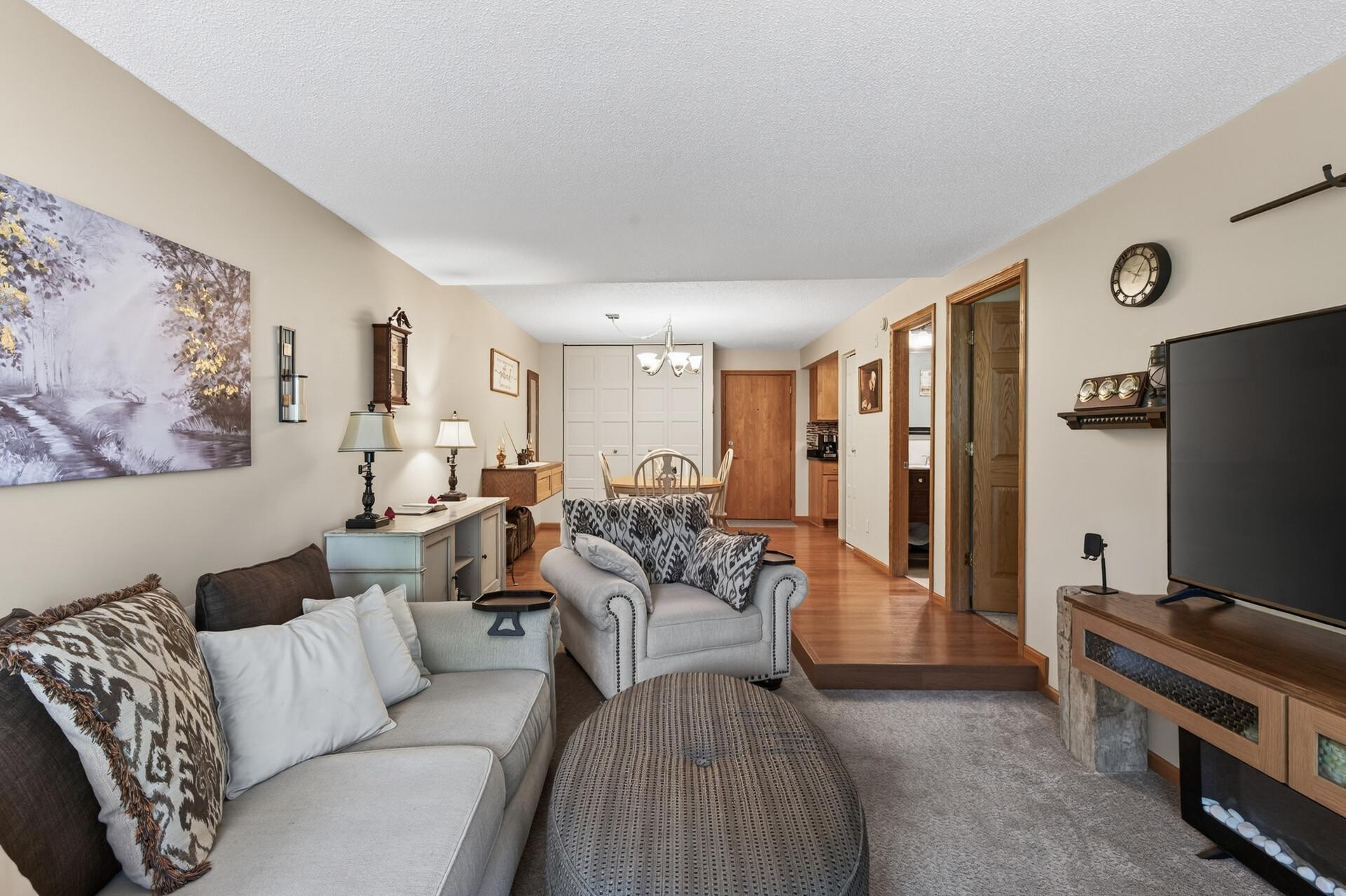 View of Residential at 1601 Innsbruck Drive #215NE, Fridley MN 55432, Fridley (10 of 41) - Mike Wilen | Minnesota Team Real Estate