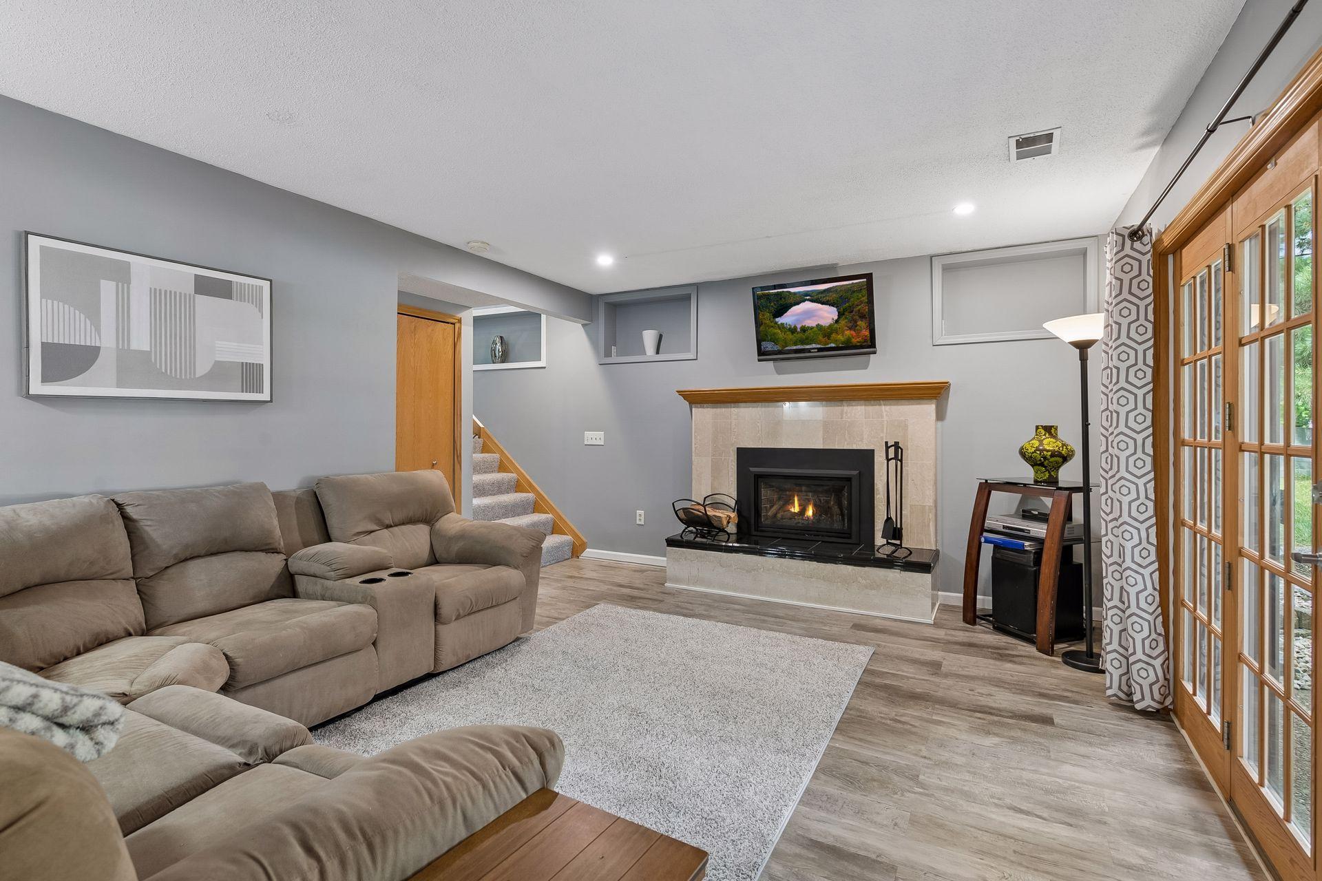 View of Residential at 5722 Hyland Courts Drive, Bloomington MN 55437, Bloomington (29 of 55) - Mike Wilen | Minnesota Team Real Estate