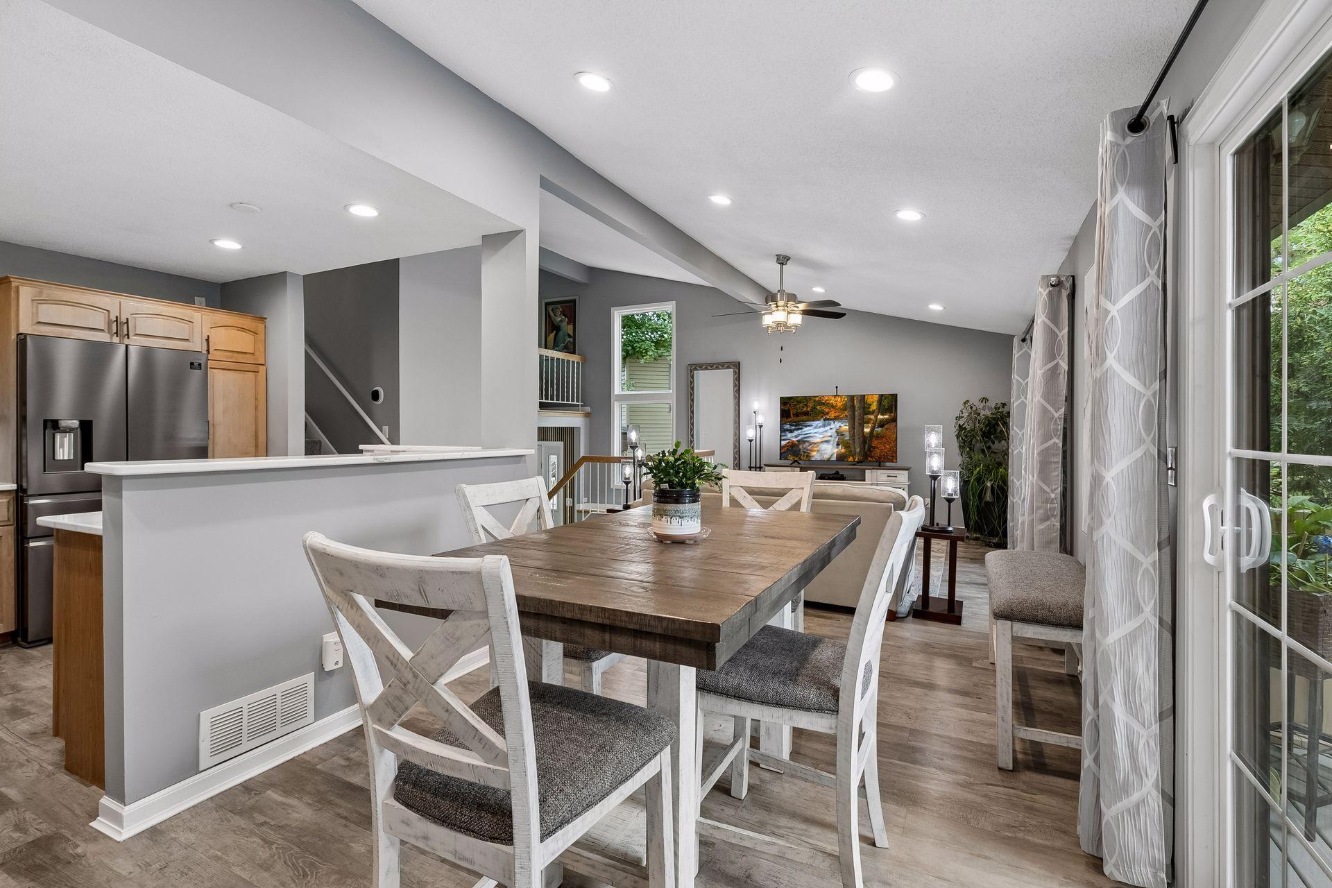 View of Residential at 5722 Hyland Courts Drive, Bloomington MN 55437, Bloomington (17 of 55) - Mike Wilen | Minnesota Team Real Estate
