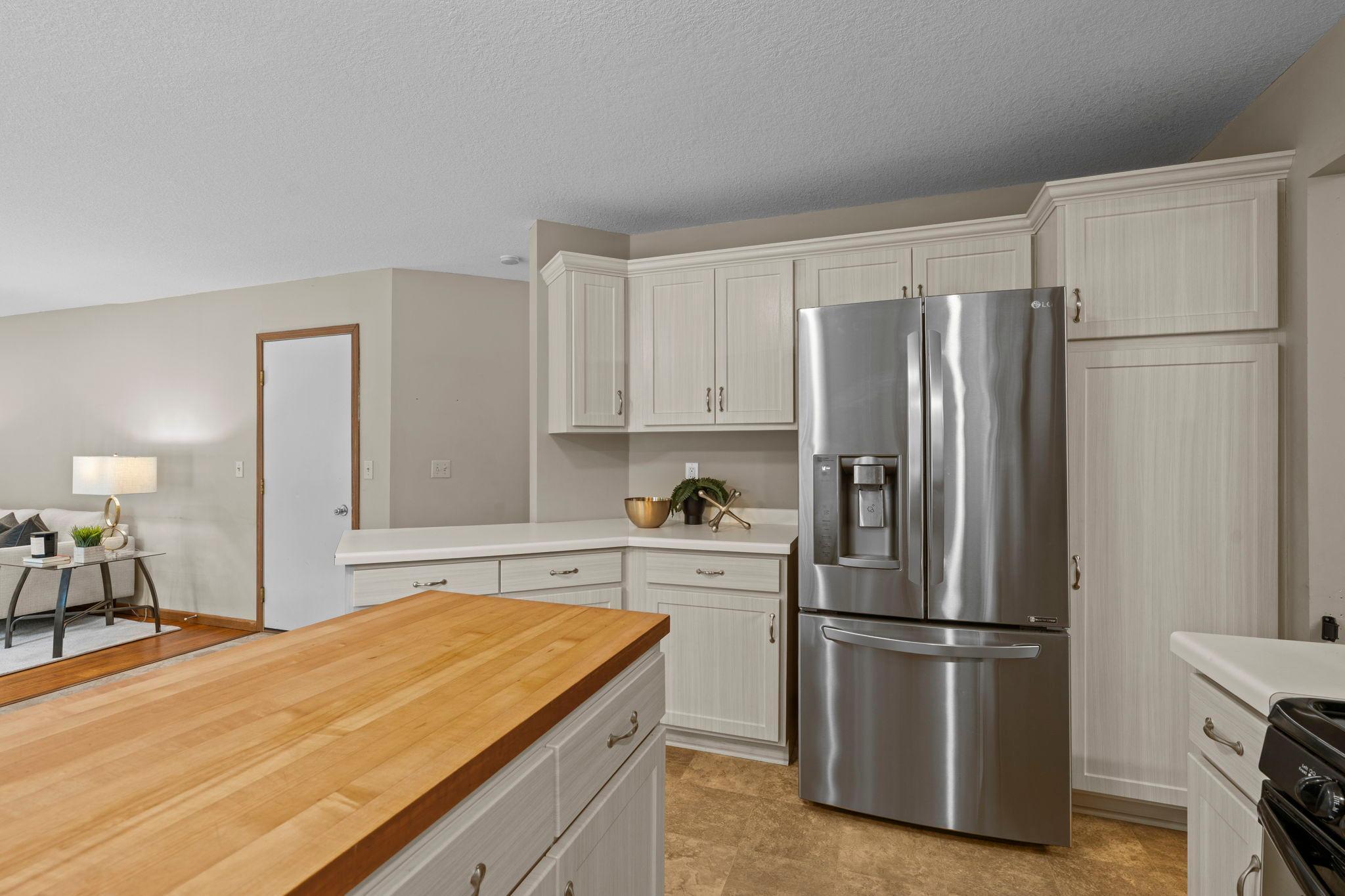 View of Residential at 11107 Rhode Island Avenue, Bloomington MN 55438, Bloomington (13 of 65) - Mike Wilen | Minnesota Team Real Estate