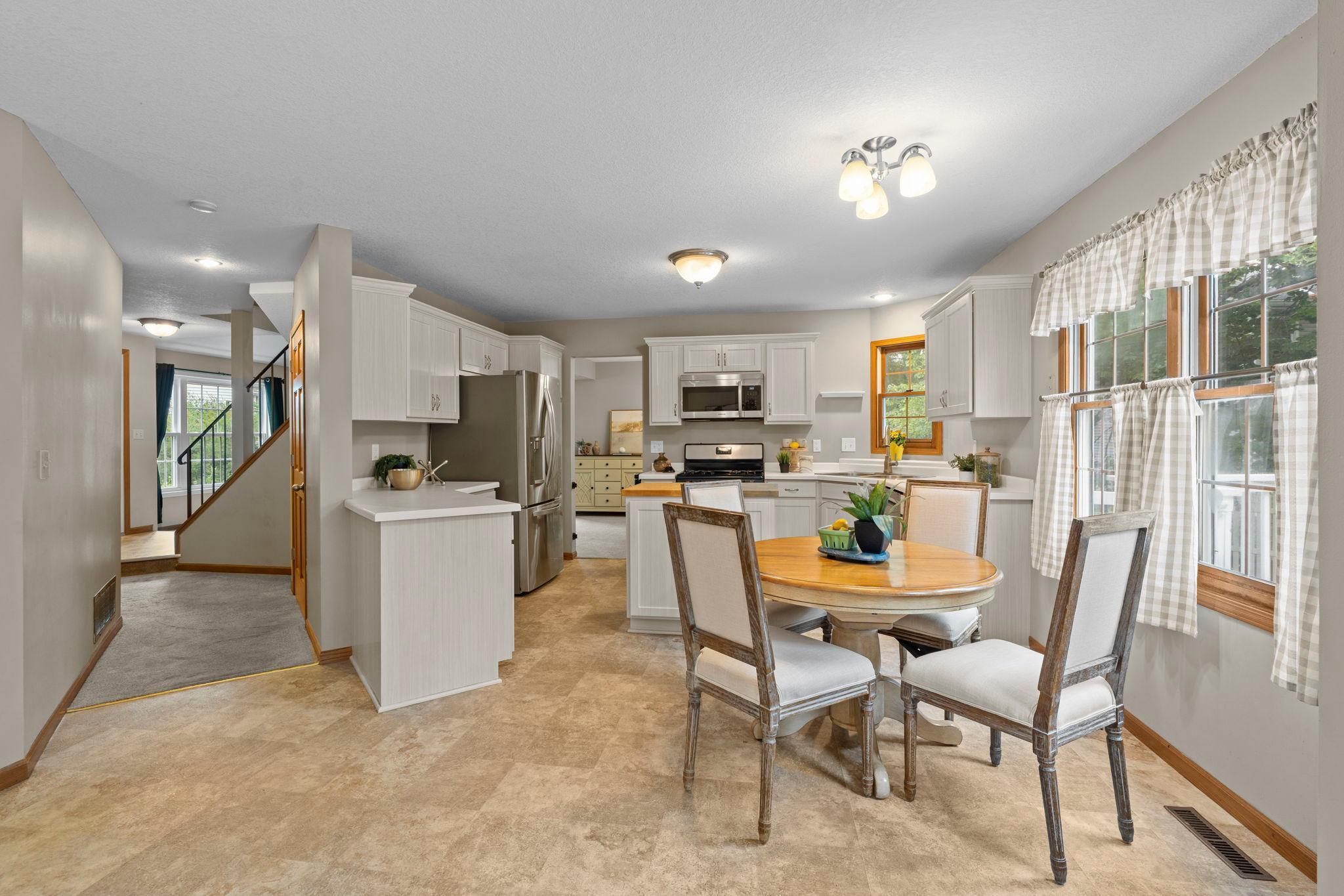 View of Residential at 11107 Rhode Island Avenue, Bloomington MN 55438, Bloomington (10 of 65) - Mike Wilen | Minnesota Team Real Estate