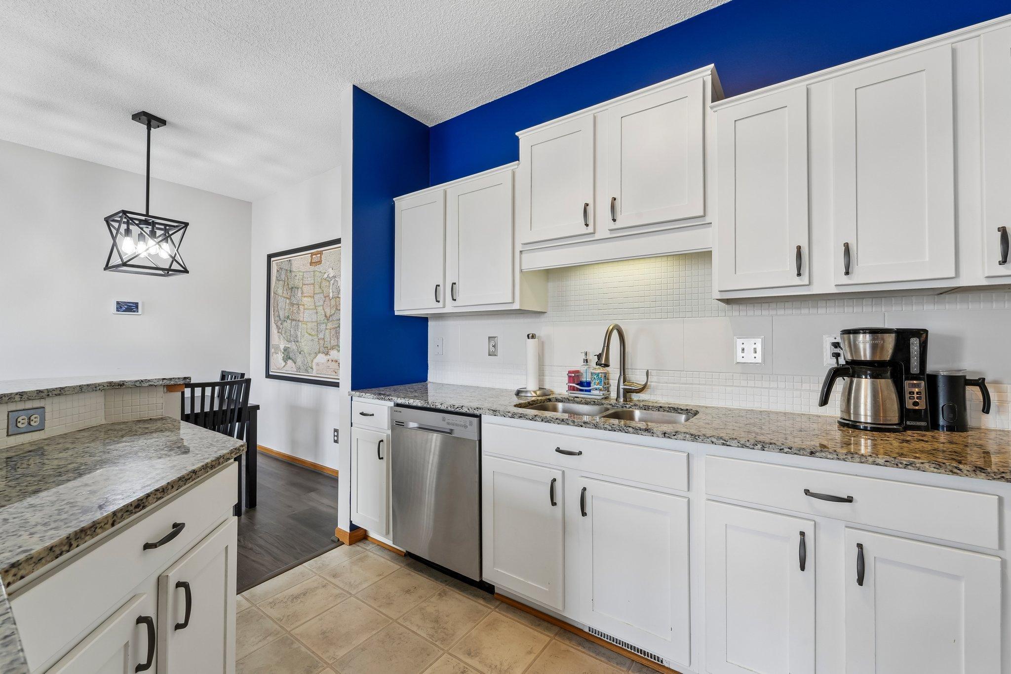 View of Residential at 20651 Hampshire Way, Lakeville MN 55044, Lakeville (11 of 29) - Mike Wilen | Minnesota Team Real Estate