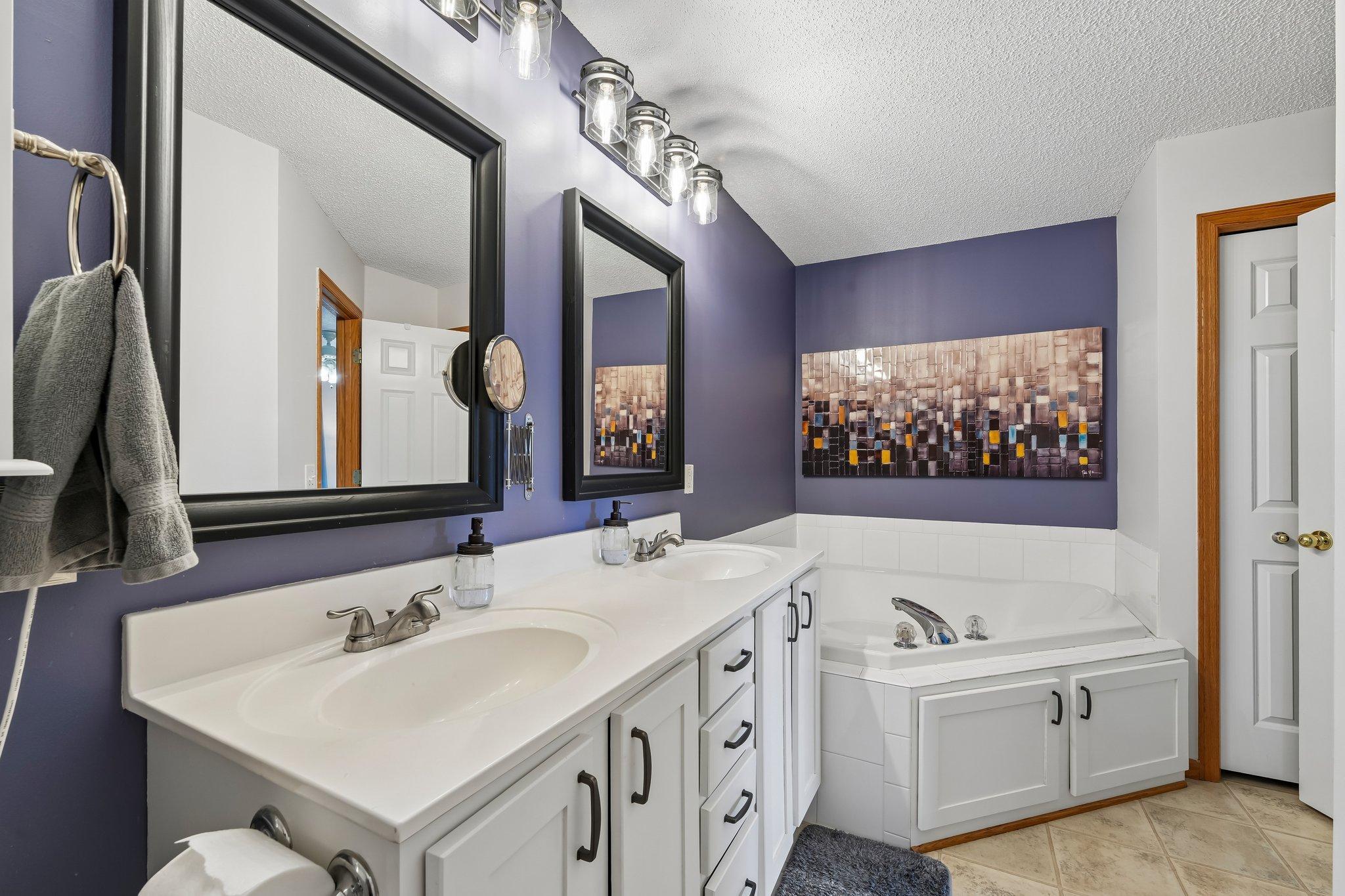 View of Residential at 20651 Hampshire Way, Lakeville MN 55044, Lakeville (25 of 29) - Mike Wilen | Minnesota Team Real Estate