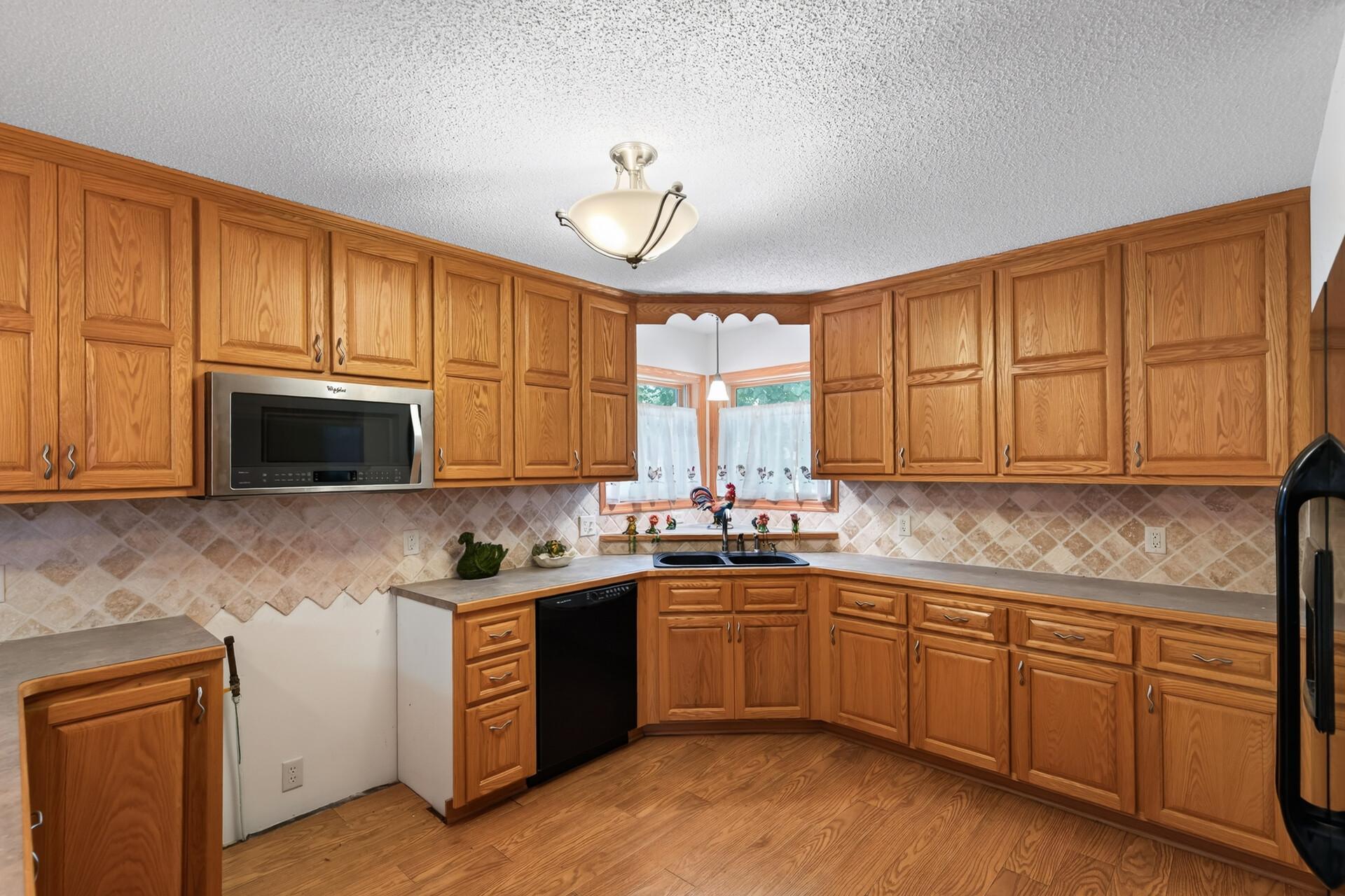 View of Residential at 11833 Shady Oak Lane, Minnetonka MN 55343, Minnetonka (14 of 55) - Mike Wilen | Minnesota Team Real Estate
