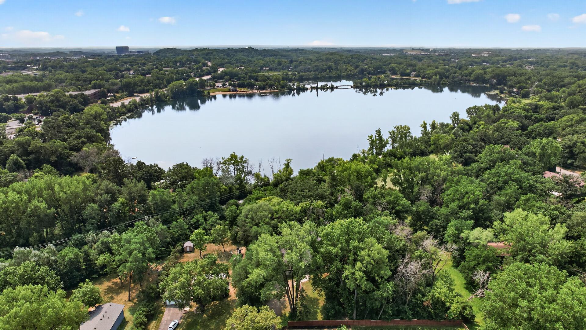 View of Residential at 11833 Shady Oak Lane, Minnetonka MN 55343, Minnetonka (4 of 55) - Mike Wilen | Minnesota Team Real Estate