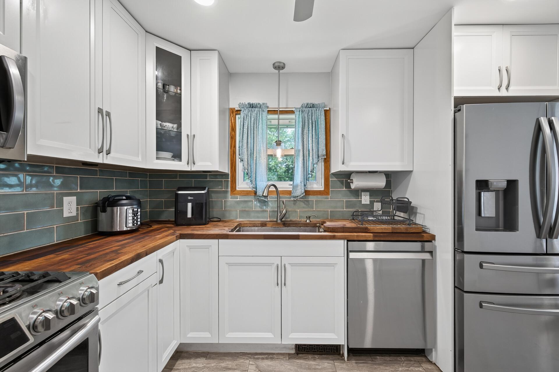 View of Residential at 1791 Atlantic Street, Maplewood MN 55109, Maplewood (11 of 30) - Mike Wilen | Minnesota Team Real Estate