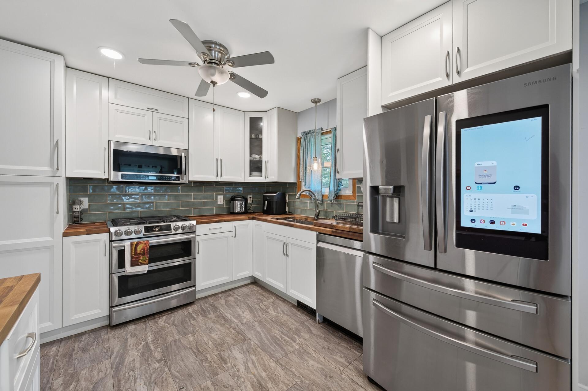 View of Residential at 1791 Atlantic Street, Maplewood MN 55109, Maplewood (10 of 30) - Mike Wilen | Minnesota Team Real Estate