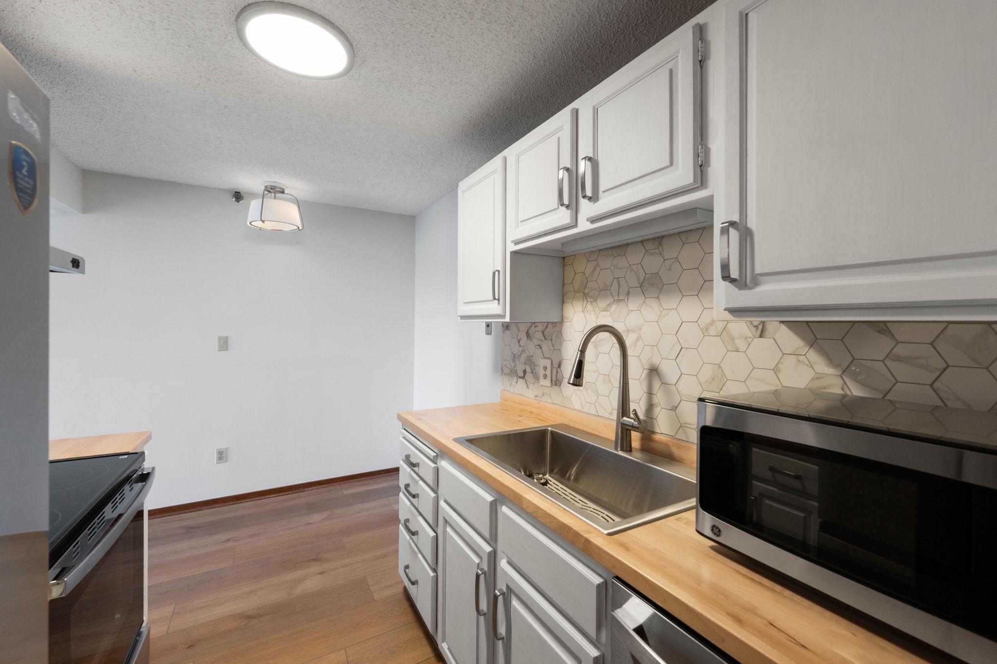 View of Residential at 1225 Lasalle Avenue #1106, Minneapolis MN 55403, Minneapolis (7 of 22) - Mike Wilen | Minnesota Team Real Estate