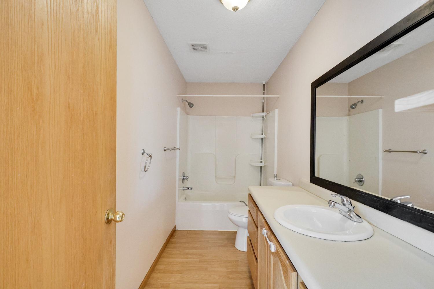 View of Residential at 2116 2nd Avenue, Minneapolis MN 55405, Minneapolis (18 of 21) - Mike Wilen | Minnesota Team Real Estate