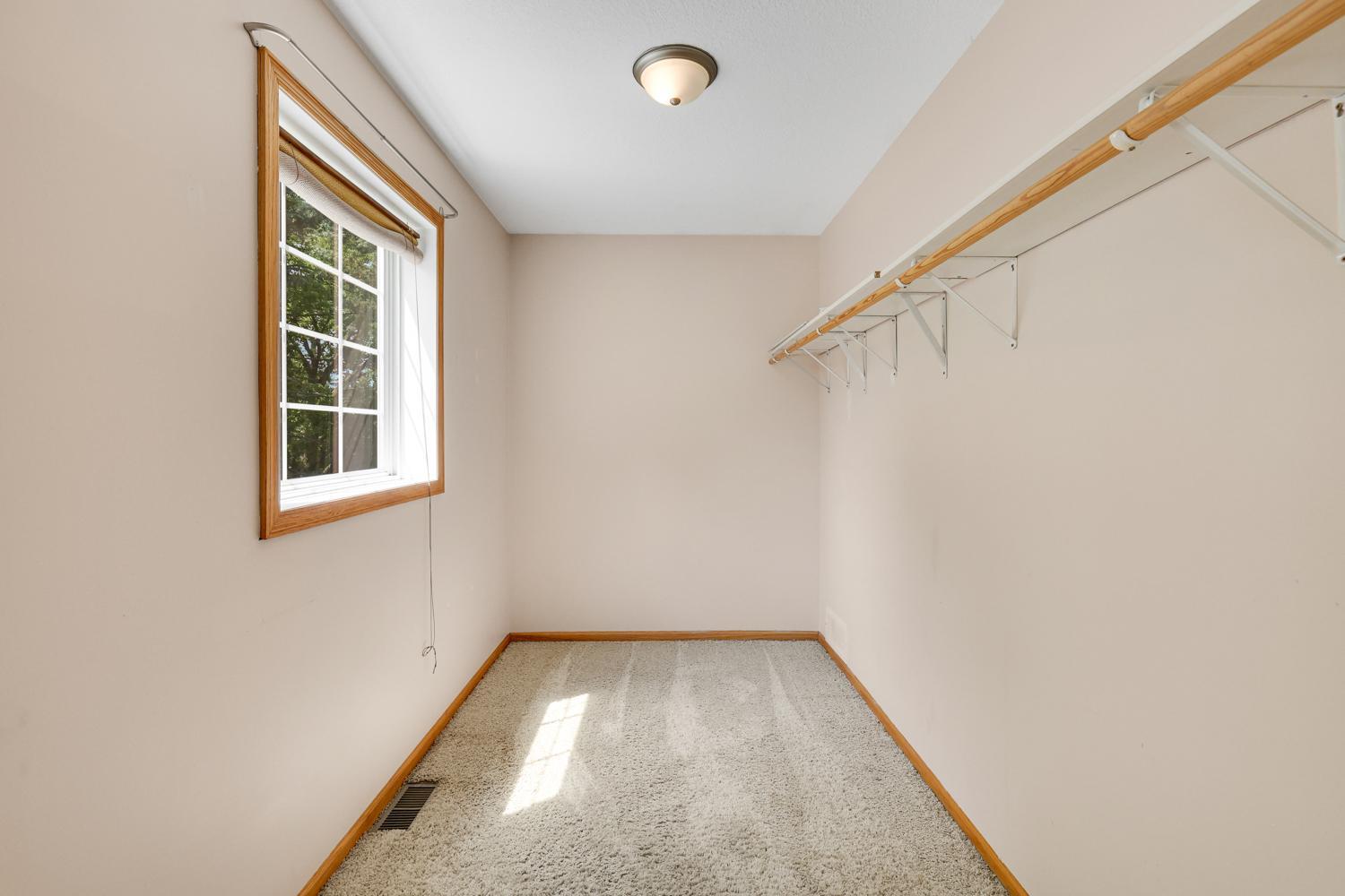 View of Residential at 2116 2nd Avenue, Minneapolis MN 55405, Minneapolis (17 of 21) - Mike Wilen | Minnesota Team Real Estate