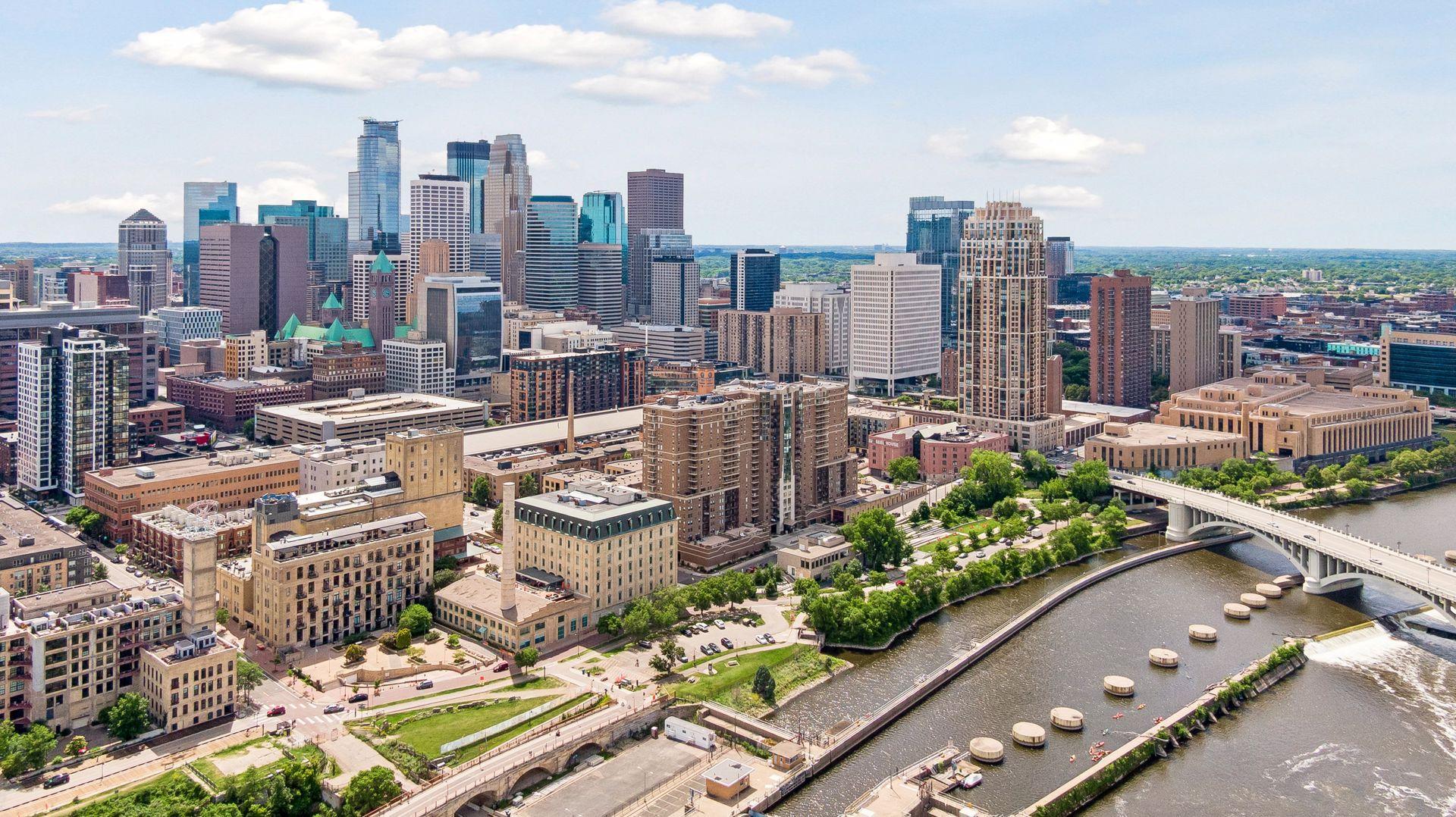 View of Residential at 150 Portland Avenue #500, Minneapolis MN 55401, Minneapolis (149 of 150) - Mike Wilen | Minnesota Team Real Estate