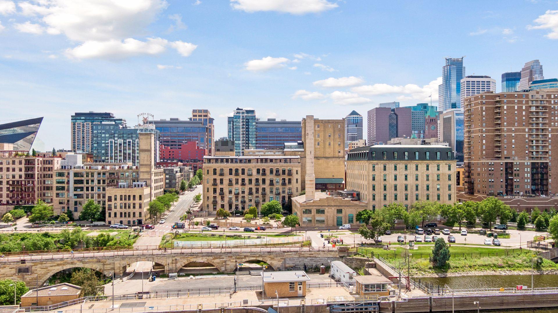 View of Residential at 150 Portland Avenue #500, Minneapolis MN 55401, Minneapolis (148 of 150) - Mike Wilen | Minnesota Team Real Estate