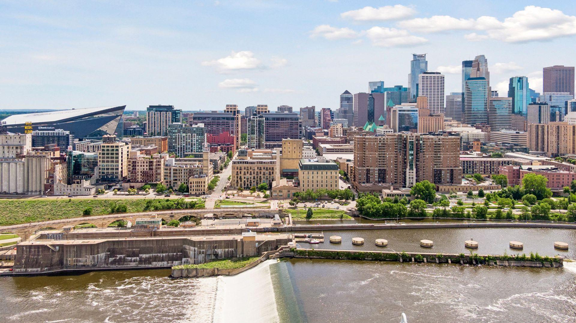 View of Residential at 150 Portland Avenue #500, Minneapolis MN 55401, Minneapolis (147 of 150) - Mike Wilen | Minnesota Team Real Estate