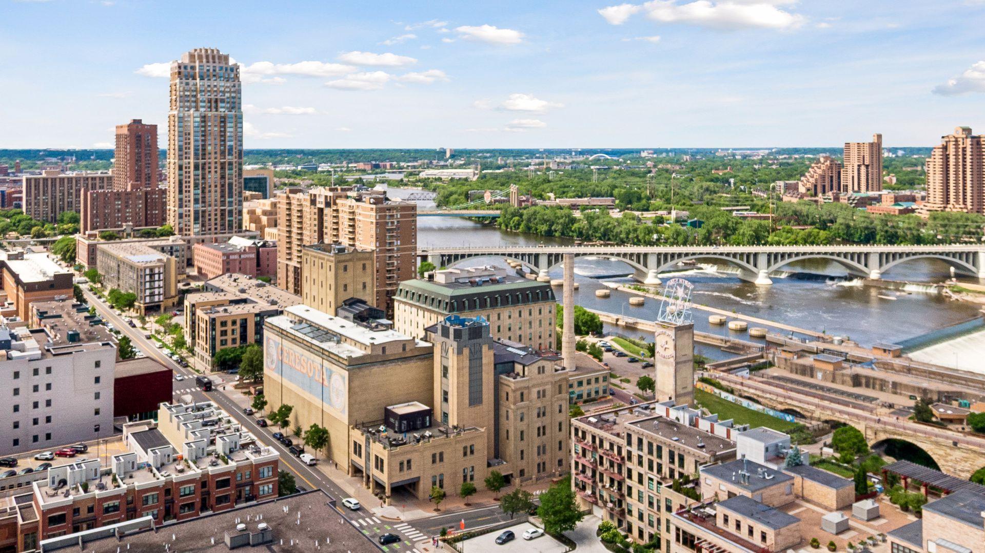 View of Residential at 150 Portland Avenue #500, Minneapolis MN 55401, Minneapolis (66 of 150) - Mike Wilen | Minnesota Team Real Estate