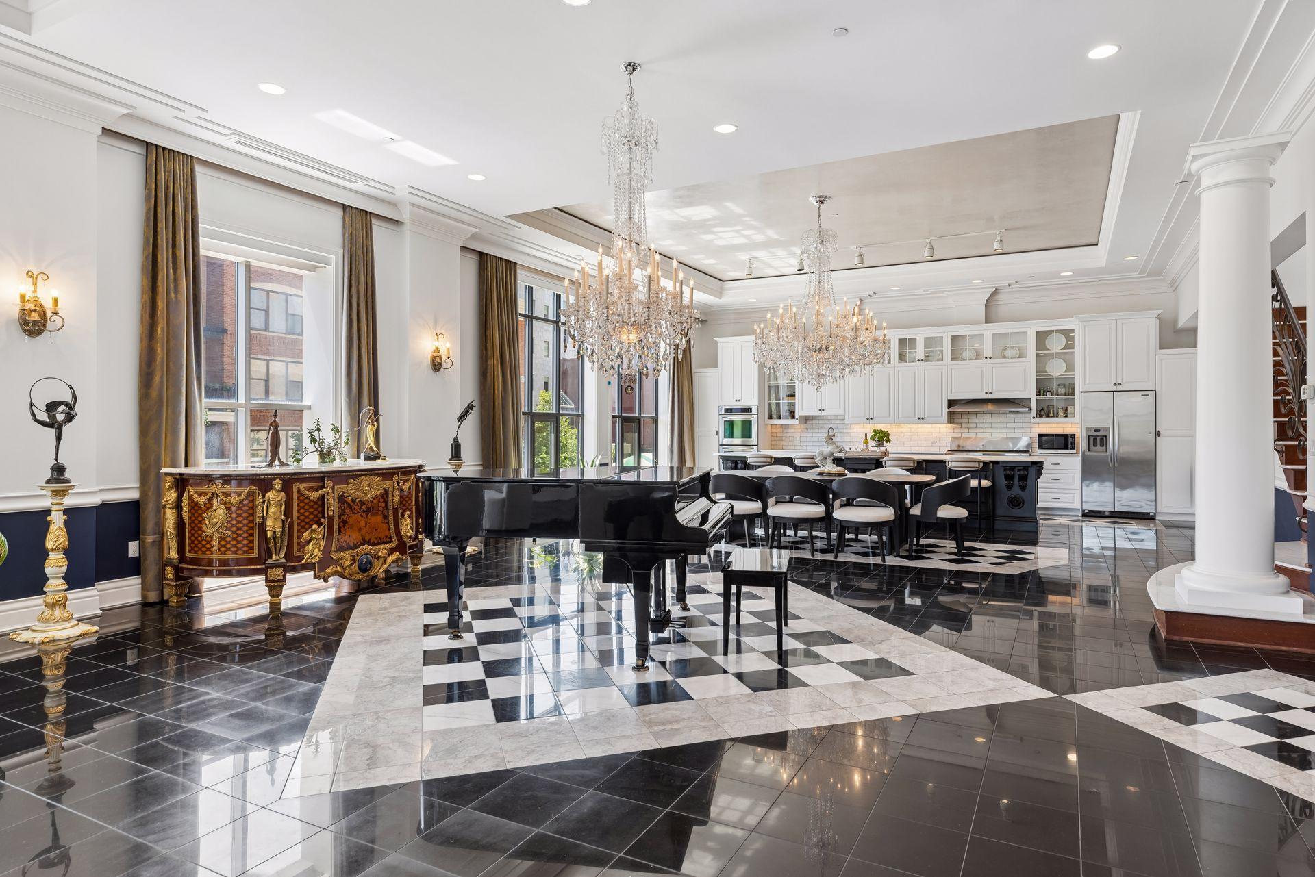 View of Residential at 150 Portland Avenue #500, Minneapolis MN 55401, Minneapolis (125 of 150) - Mike Wilen | Minnesota Team Real Estate