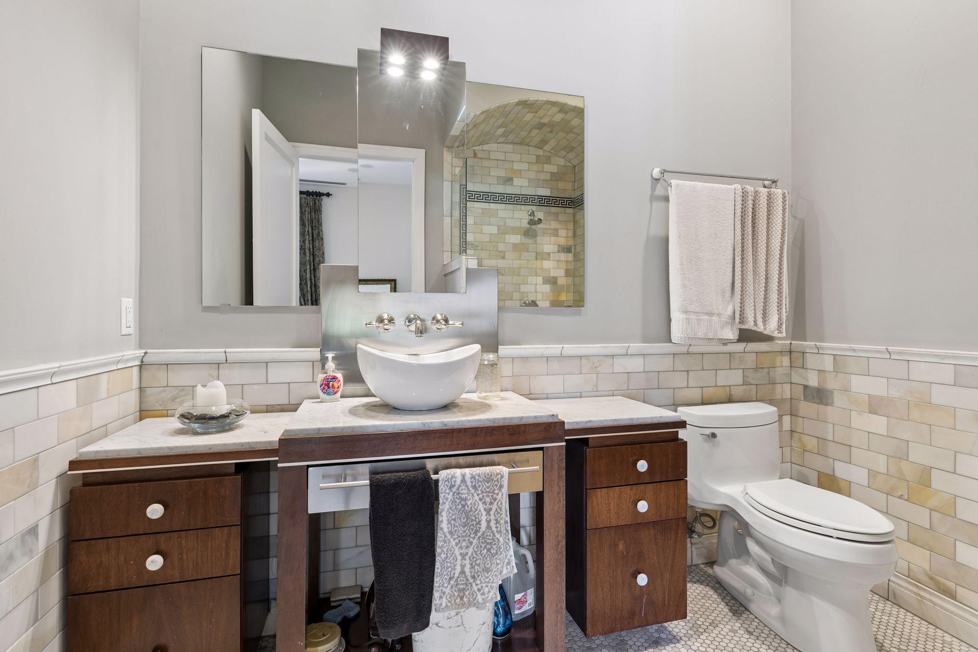 View of Residential at 150 Portland Avenue #500, Minneapolis MN 55401, Minneapolis (105 of 150) - Mike Wilen | Minnesota Team Real Estate