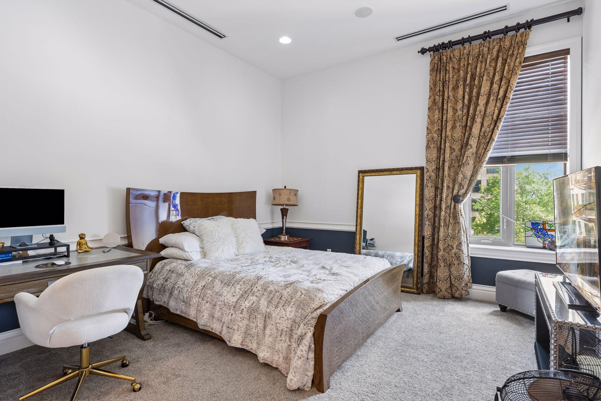 View of Residential at 150 Portland Avenue #500, Minneapolis MN 55401, Minneapolis (104 of 150) - Mike Wilen | Minnesota Team Real Estate