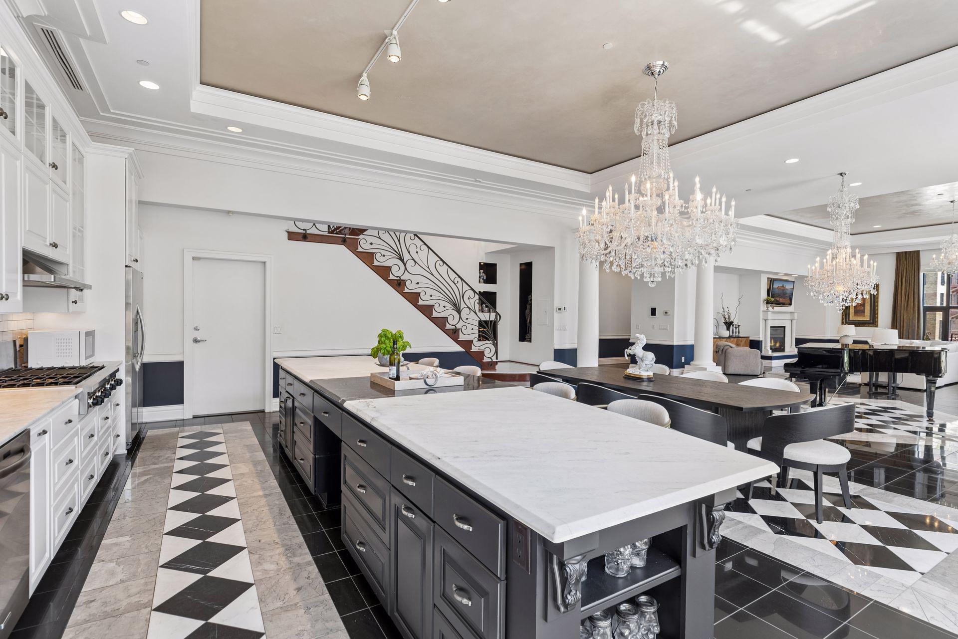 View of Residential at 150 Portland Avenue #500, Minneapolis MN 55401, Minneapolis (92 of 150) - Mike Wilen | Minnesota Team Real Estate
