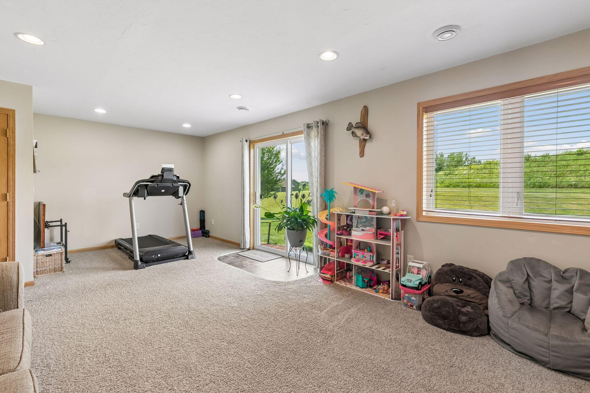 View of Residential at 1302 Prairie Street, Montgomery MN 56069, Montgomery (9 of 42) - Mike Wilen | Minnesota Team Real Estate