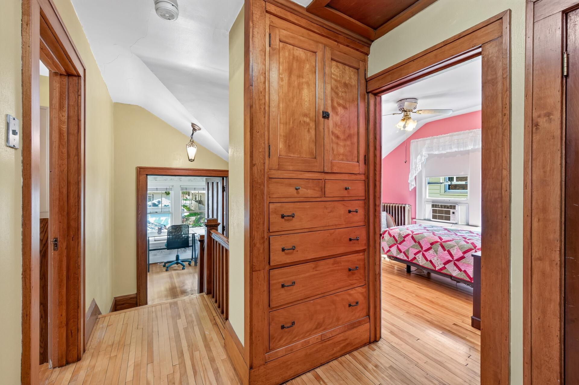 View of Residential at 1587 Wellesley Avenue, Saint Paul MN 55105, Saint Paul (23 of 55) - Mike Wilen | Minnesota Team Real Estate