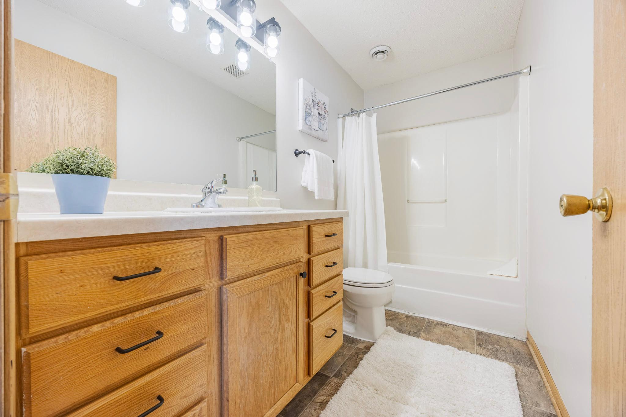 View of Residential Income at 1512 Albemarle Street, Saint Paul MN 55117, Saint Paul (16 of 42) - Mike Wilen | Minnesota Team Real Estate