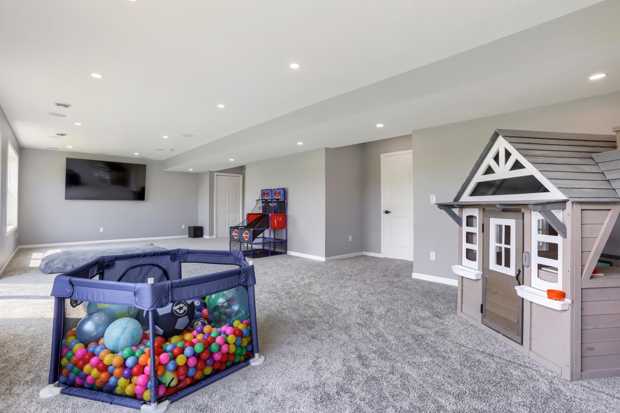 View of Residential at 24232 Edgewater Drive, Rogers MN 55374, Rogers (22 of 28) - Mike Wilen | Minnesota Team Real Estate