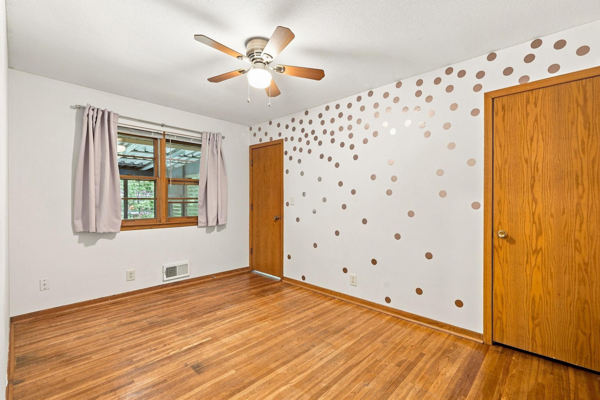 View of Residential at 1101 Lynde Drive, Fridley MN 55432, Fridley (25 of 42) - Mike Wilen | Minnesota Team Real Estate