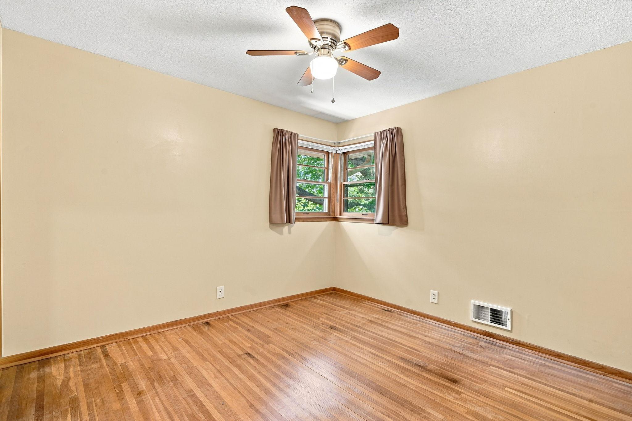 View of Residential at 1101 Lynde Drive, Fridley MN 55432, Fridley (22 of 42) - Mike Wilen | Minnesota Team Real Estate