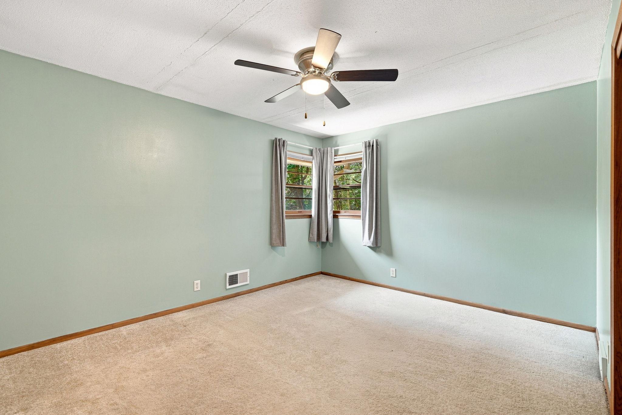 View of Residential at 1101 Lynde Drive, Fridley MN 55432, Fridley (17 of 42) - Mike Wilen | Minnesota Team Real Estate