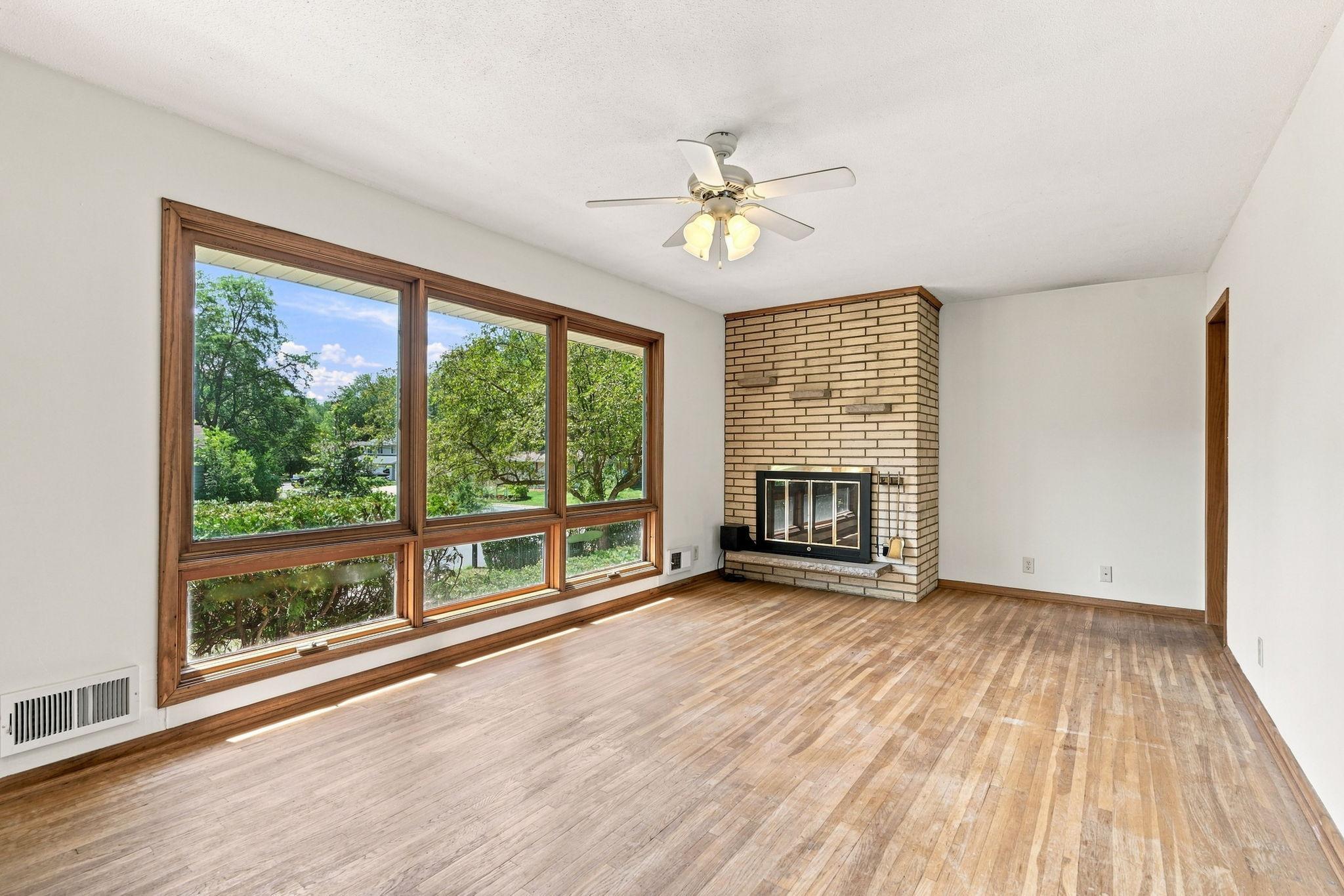 View of Residential at 1101 Lynde Drive, Fridley MN 55432, Fridley (5 of 42) - Mike Wilen | Minnesota Team Real Estate