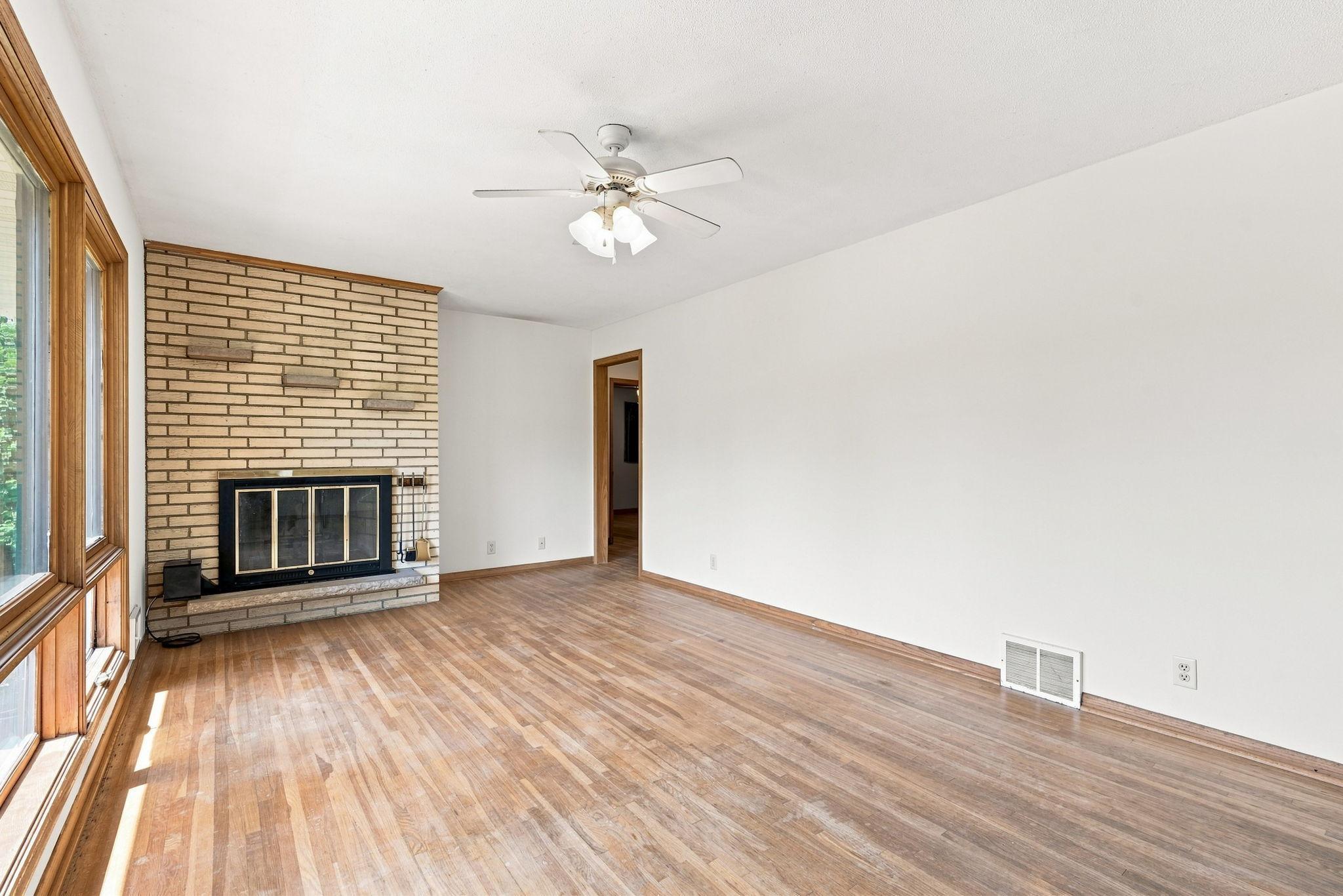View of Residential at 1101 Lynde Drive, Fridley MN 55432, Fridley (7 of 42) - Mike Wilen | Minnesota Team Real Estate