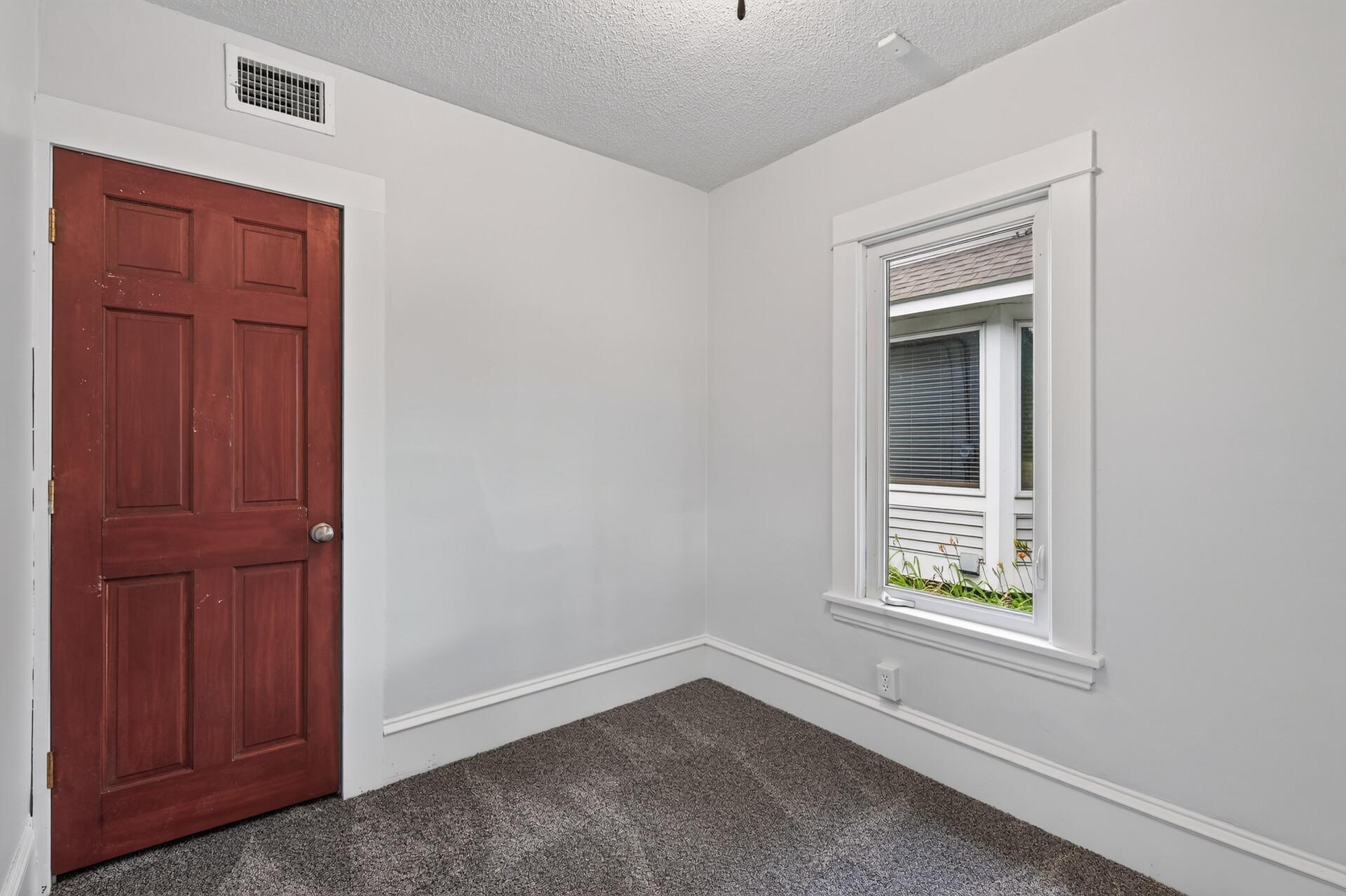 View of Residential at 4227 Humboldt Avenue, Minneapolis MN 55412, Minneapolis (25 of 31) - Mike Wilen | Minnesota Team Real Estate