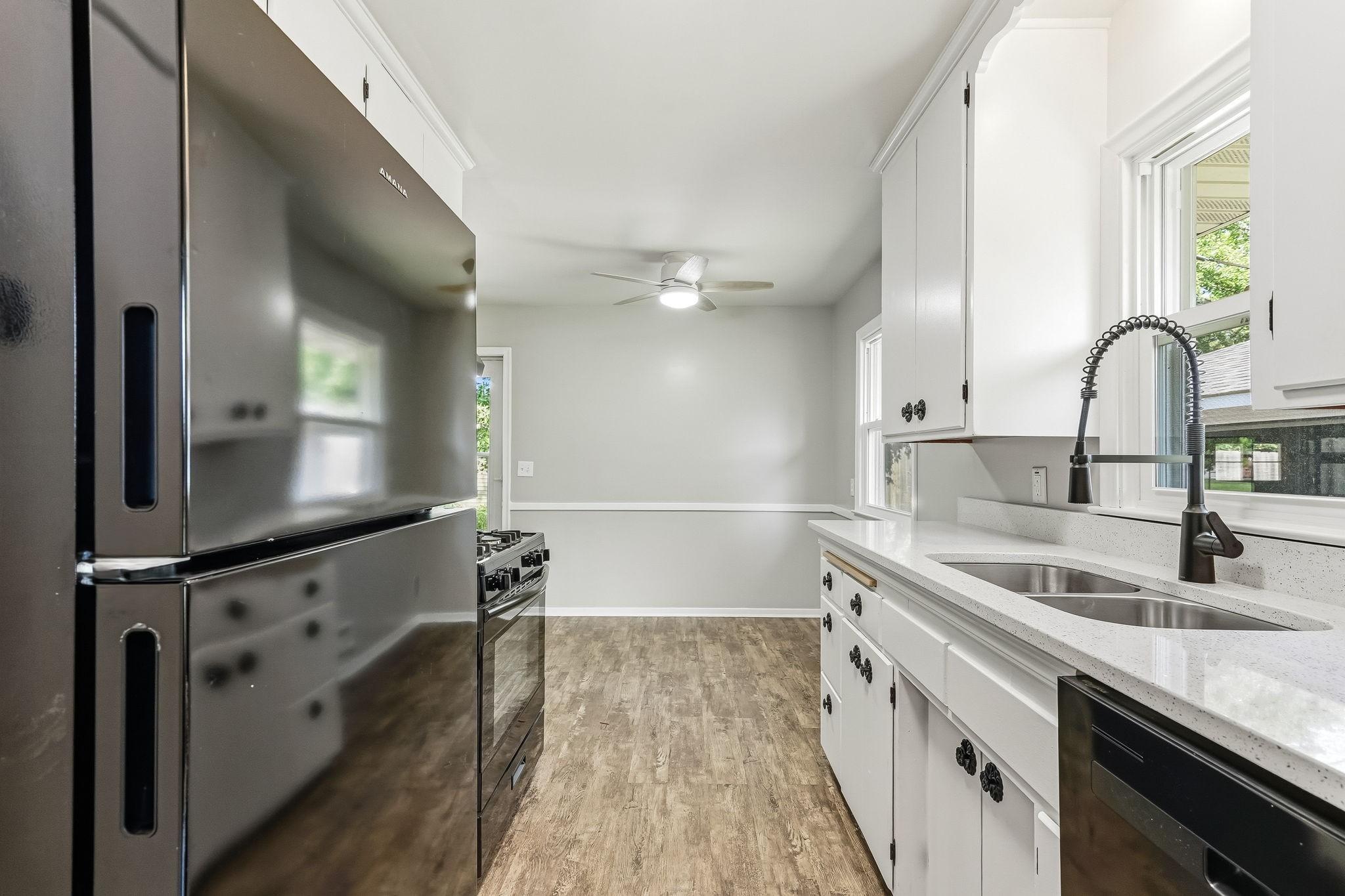 View of Residential at 653 108th Lane, Coon Rapids MN 55448, Coon Rapids (11 of 30) - Mike Wilen | Minnesota Team Real Estate