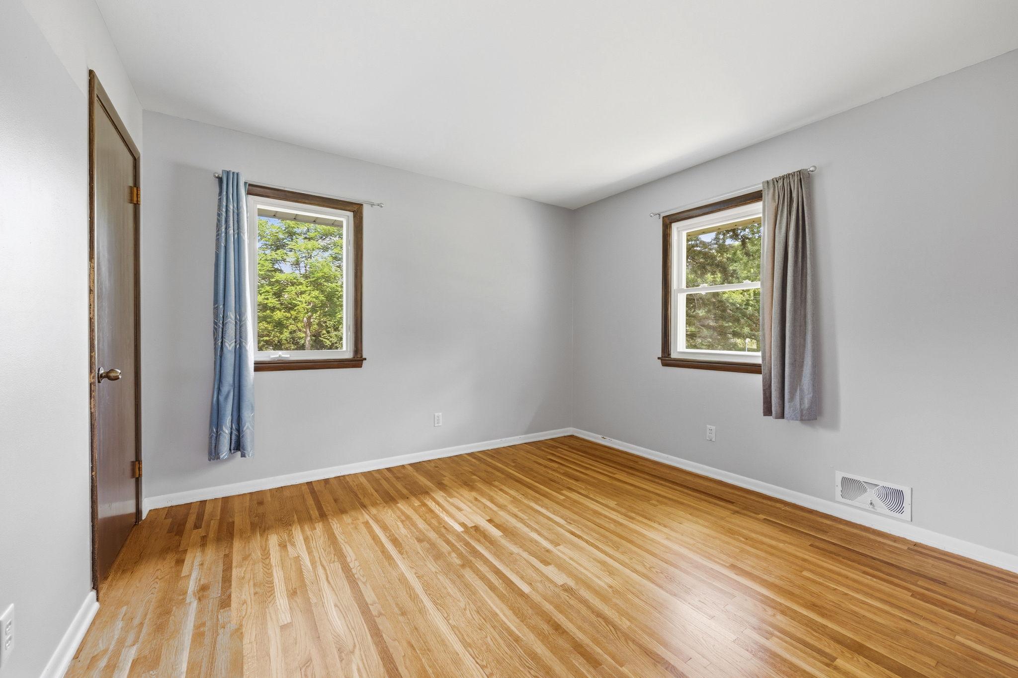 View of Residential at 821 Sterling Street, Maplewood MN 55119, Maplewood (13 of 22) - Mike Wilen | Minnesota Team Real Estate