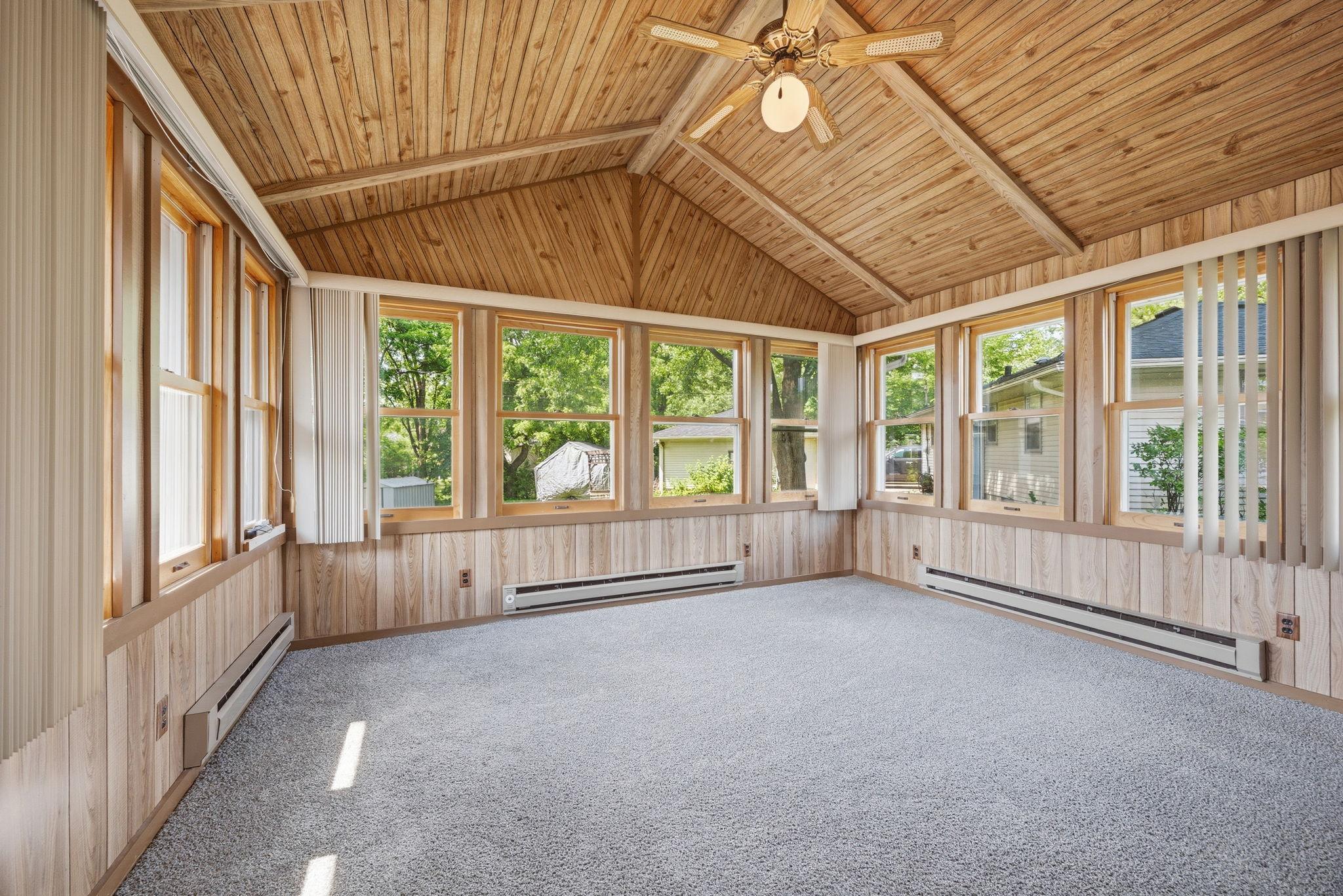 View of Residential at 821 Sterling Street, Maplewood MN 55119, Maplewood (18 of 22) - Mike Wilen | Minnesota Team Real Estate