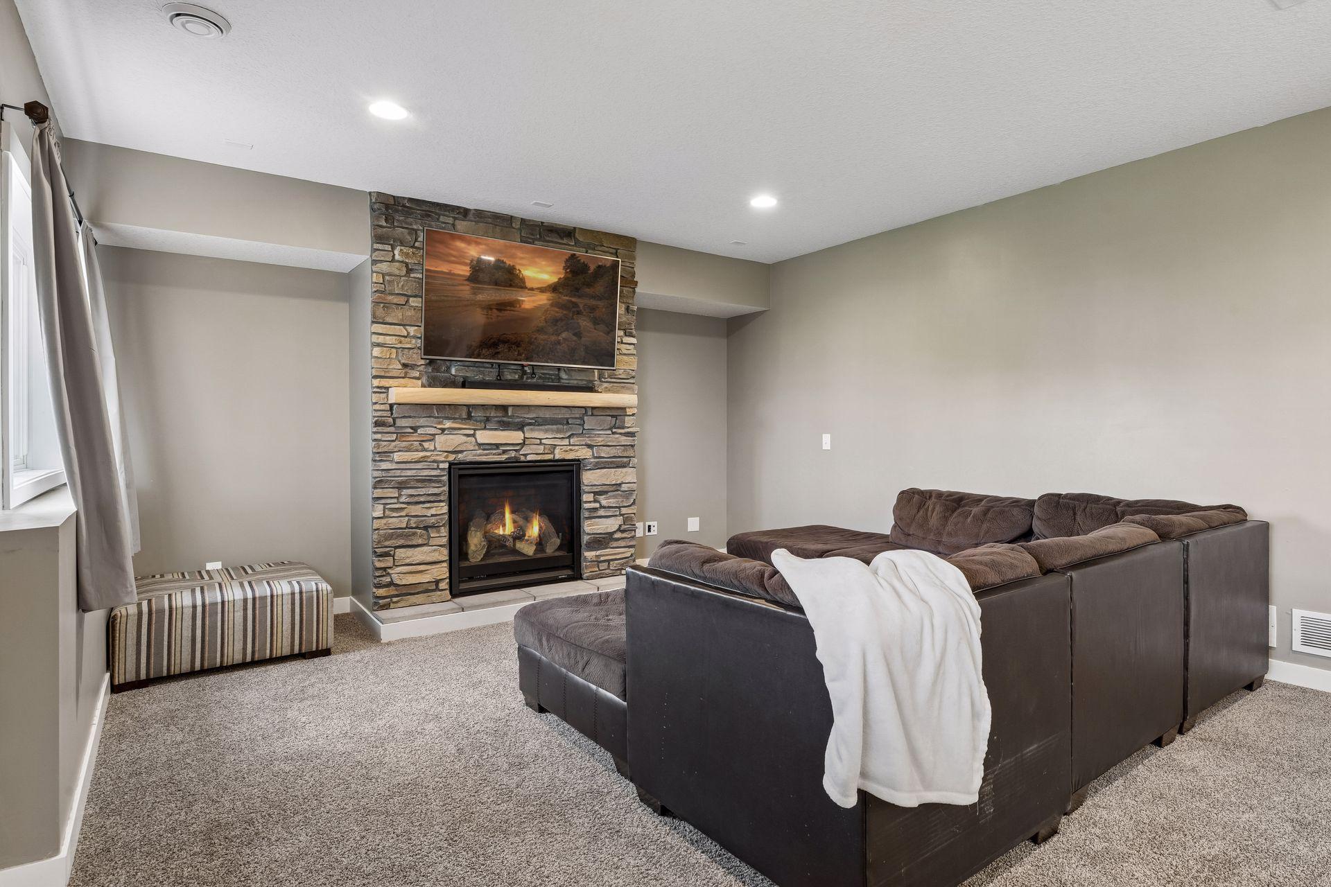 View of Residential at 1173 Rosemary Lane, Chaska MN 55318, Chaska (43 of 66) - Mike Wilen | Minnesota Team Real Estate
