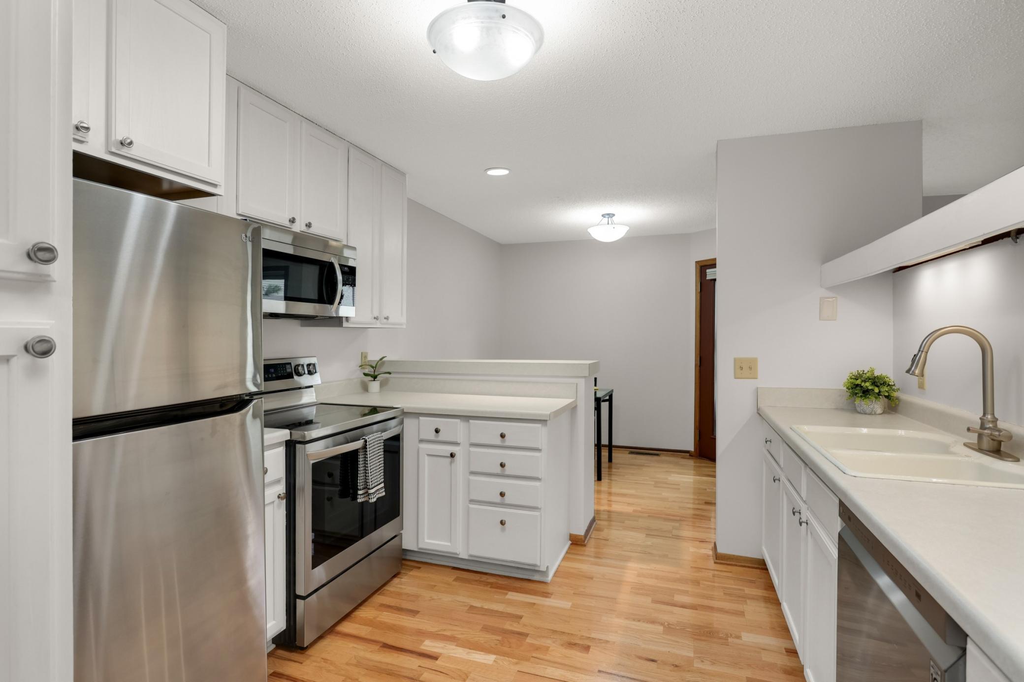 View of Residential at 1359 Spencer Road #1359, Saint Paul MN 55108, Saint Paul (10 of 39) - Mike Wilen | Minnesota Team Real Estate