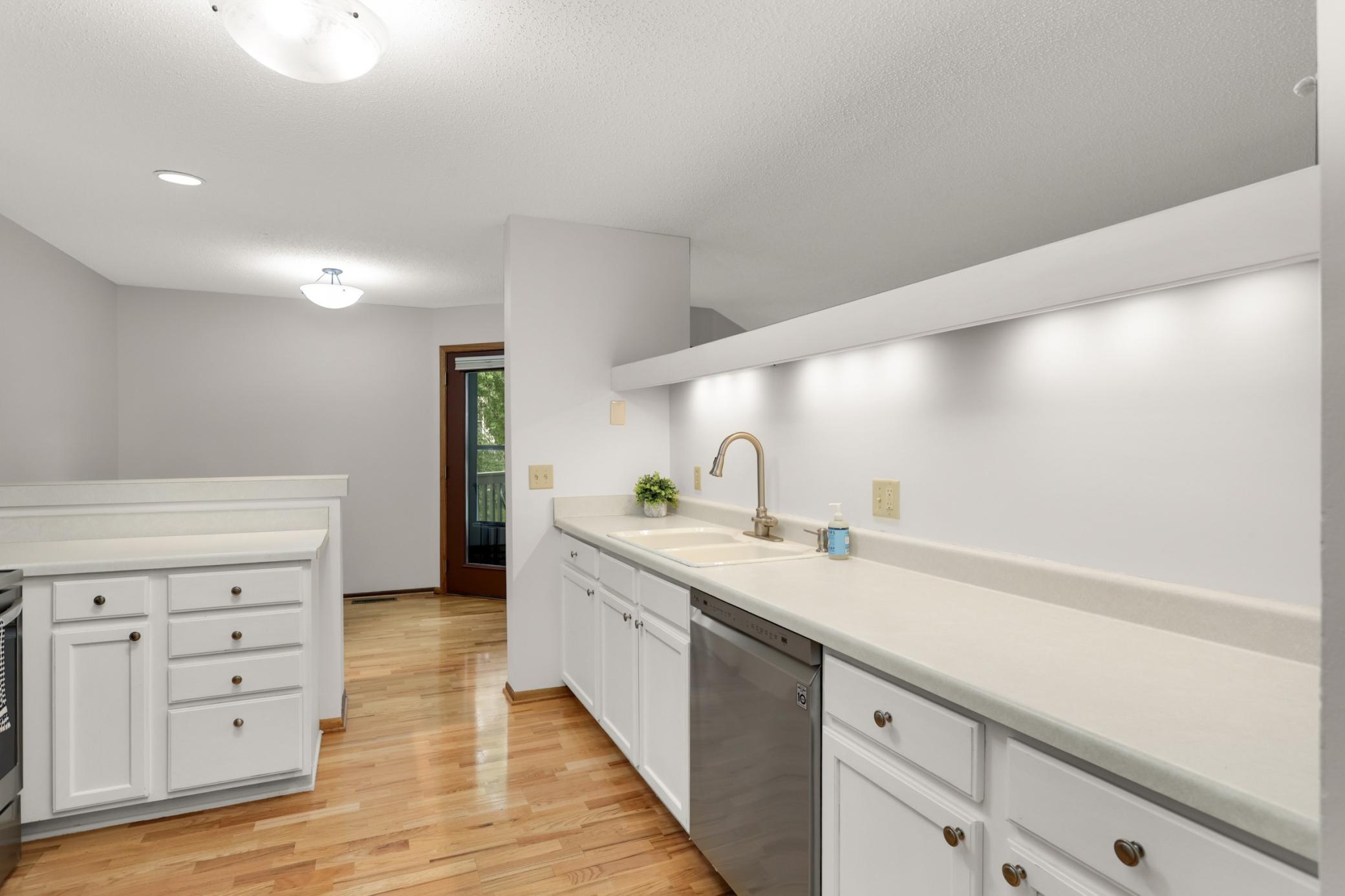 View of Residential at 1359 Spencer Road #1359, Saint Paul MN 55108, Saint Paul (11 of 39) - Mike Wilen | Minnesota Team Real Estate