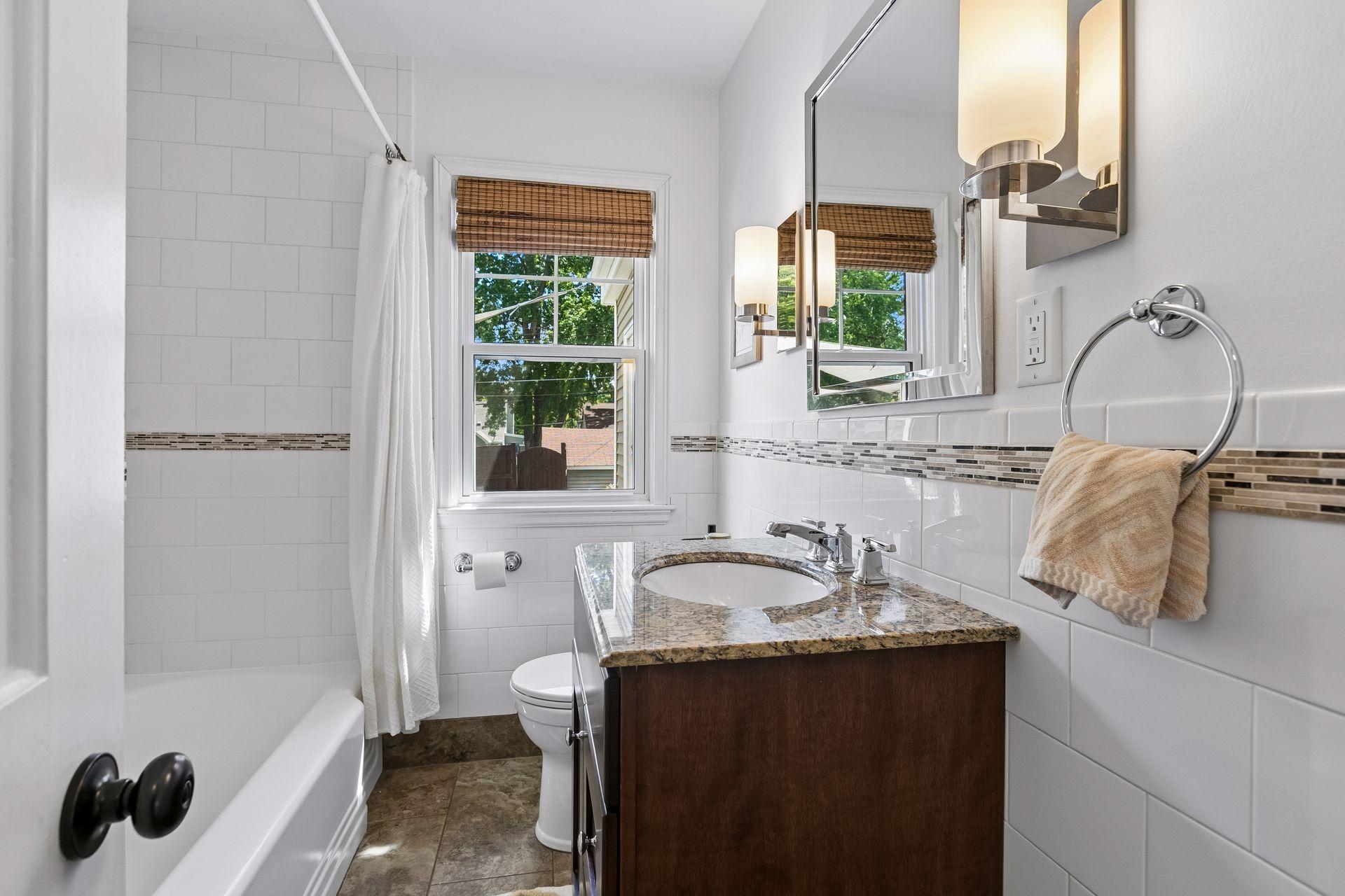 View of Residential at 2733 Georgia Avenue, Saint Louis Park MN 55426, Saint Louis Park (18 of 55) - Mike Wilen | Minnesota Team Real Estate