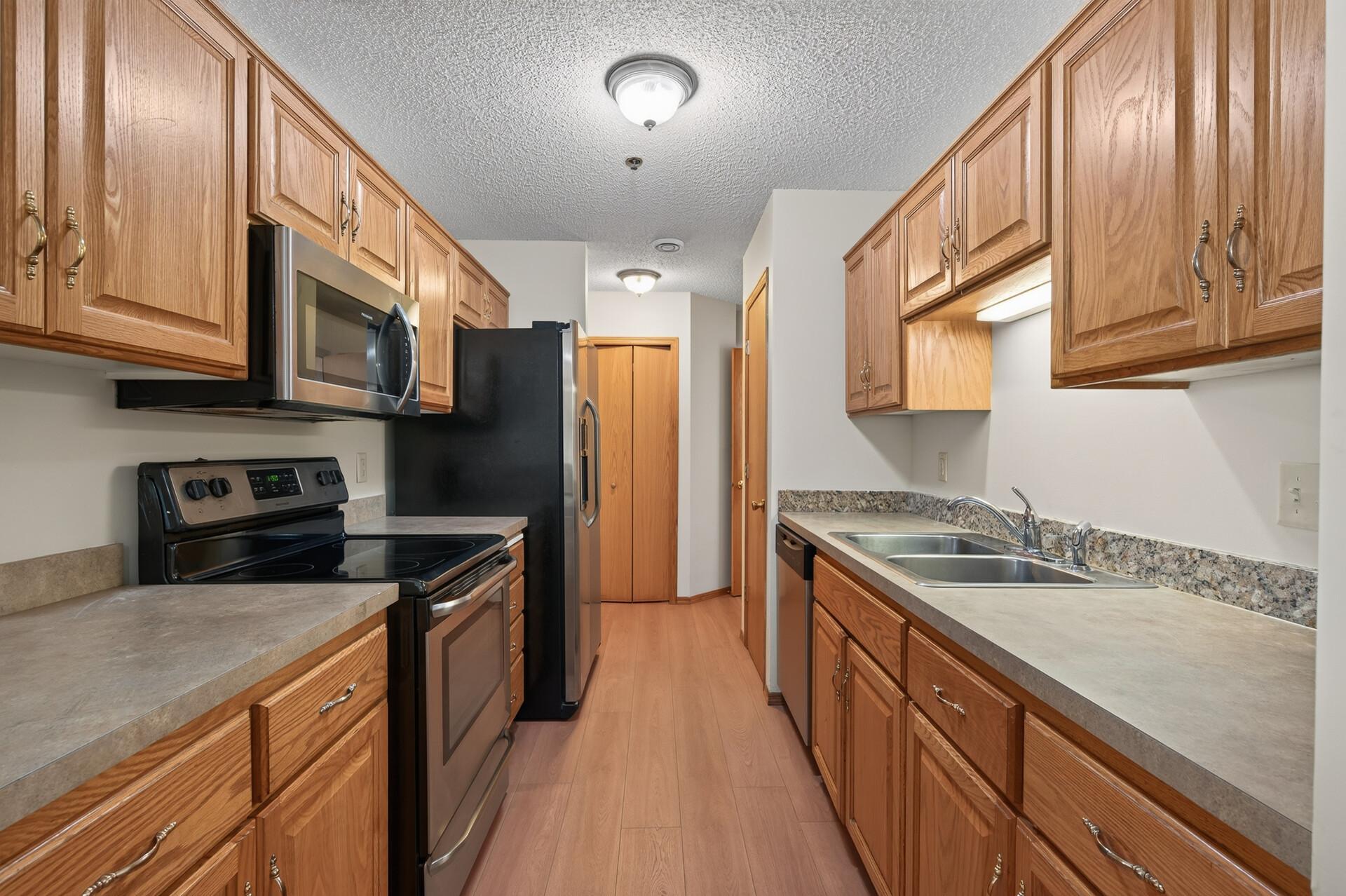 View of Residential at 10707 Unity Lane, Brooklyn Park MN 55443, Brooklyn Park (11 of 30) - Mike Wilen | Minnesota Team Real Estate