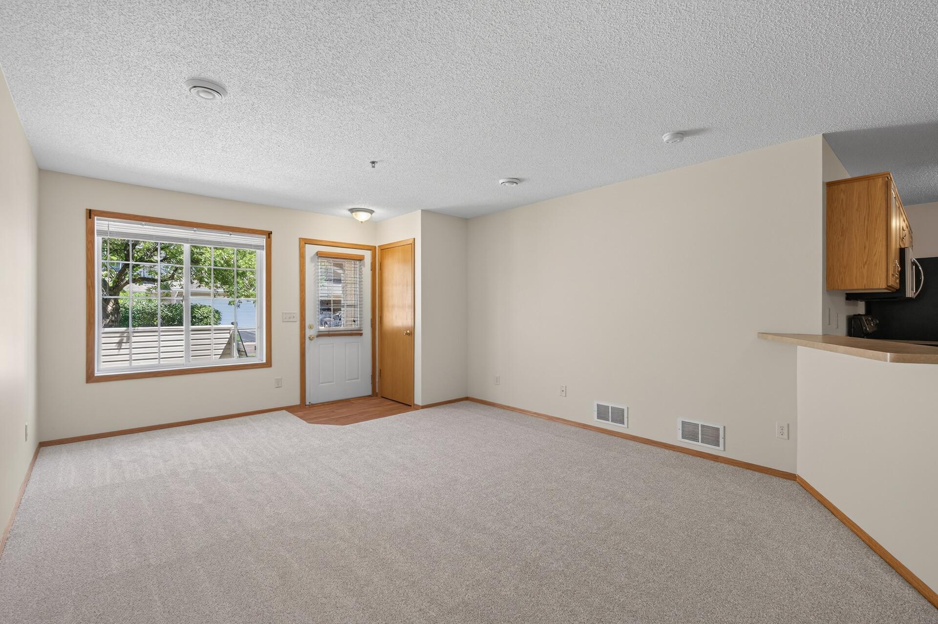 View of Residential at 10707 Unity Lane, Brooklyn Park MN 55443, Brooklyn Park (5 of 30) - Mike Wilen | Minnesota Team Real Estate