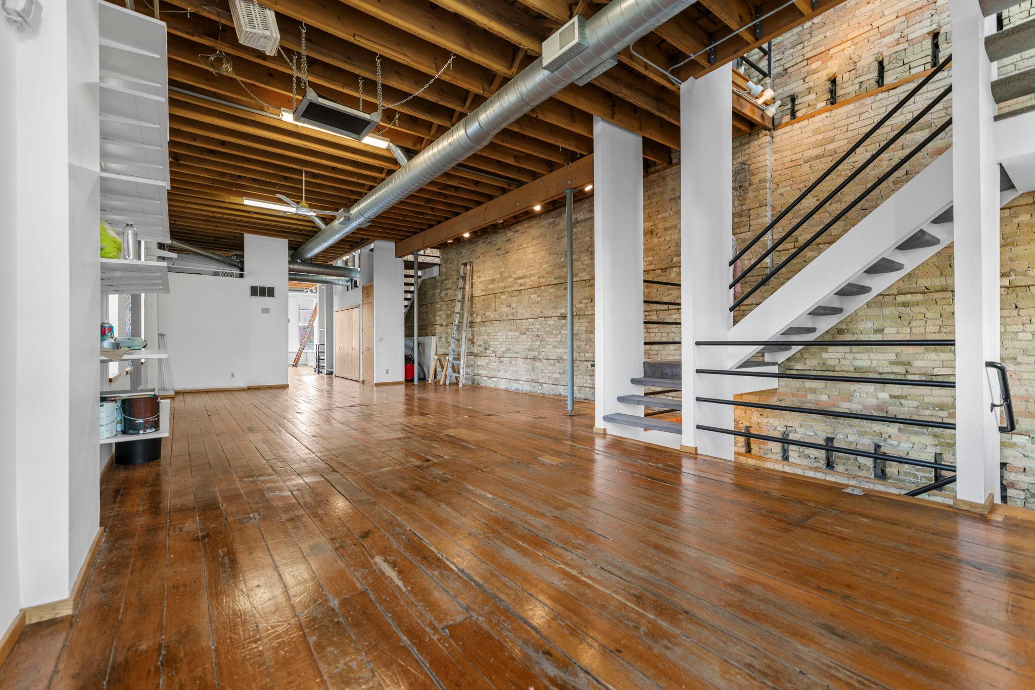 View of Residential at 213 1/2 Washington Avenue, Minneapolis MN 55401, Minneapolis (13 of 45) - Mike Wilen | Minnesota Team Real Estate