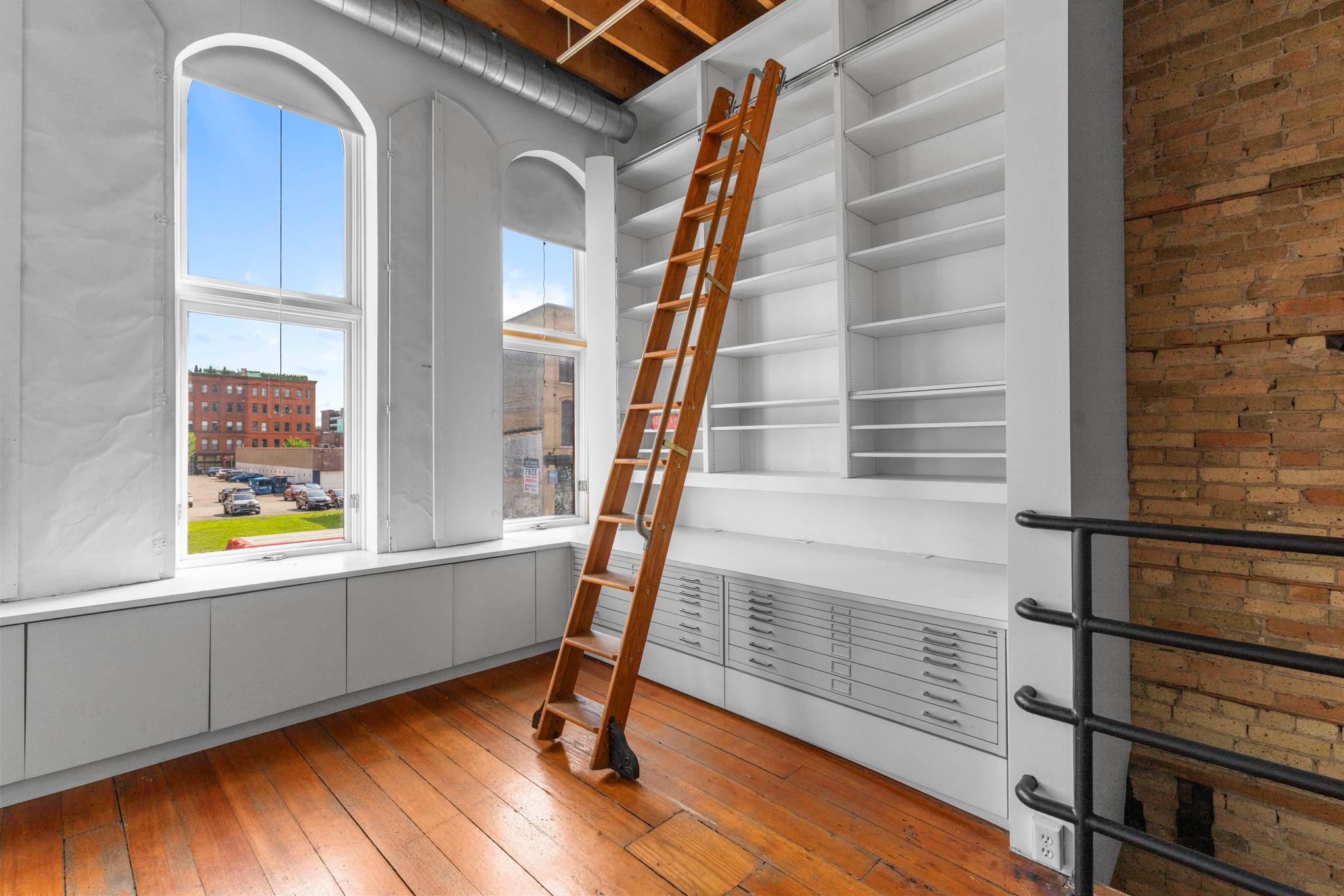 View of Residential at 213 1/2 Washington Avenue, Minneapolis MN 55401, Minneapolis (16 of 45) - Mike Wilen | Minnesota Team Real Estate