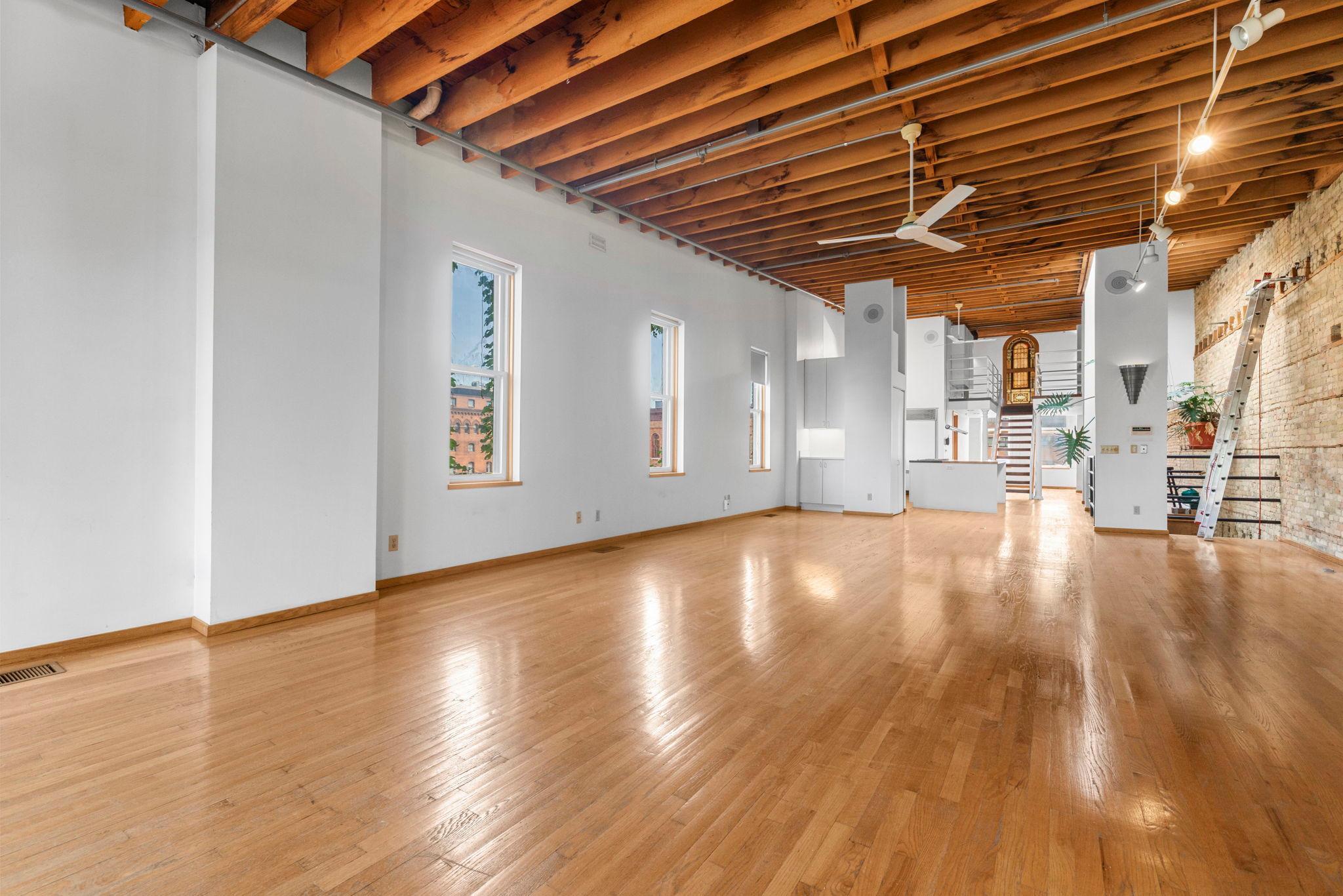 View of Residential at 213 1/2 Washington Avenue, Minneapolis MN 55401, Minneapolis (21 of 45) - Mike Wilen | Minnesota Team Real Estate
