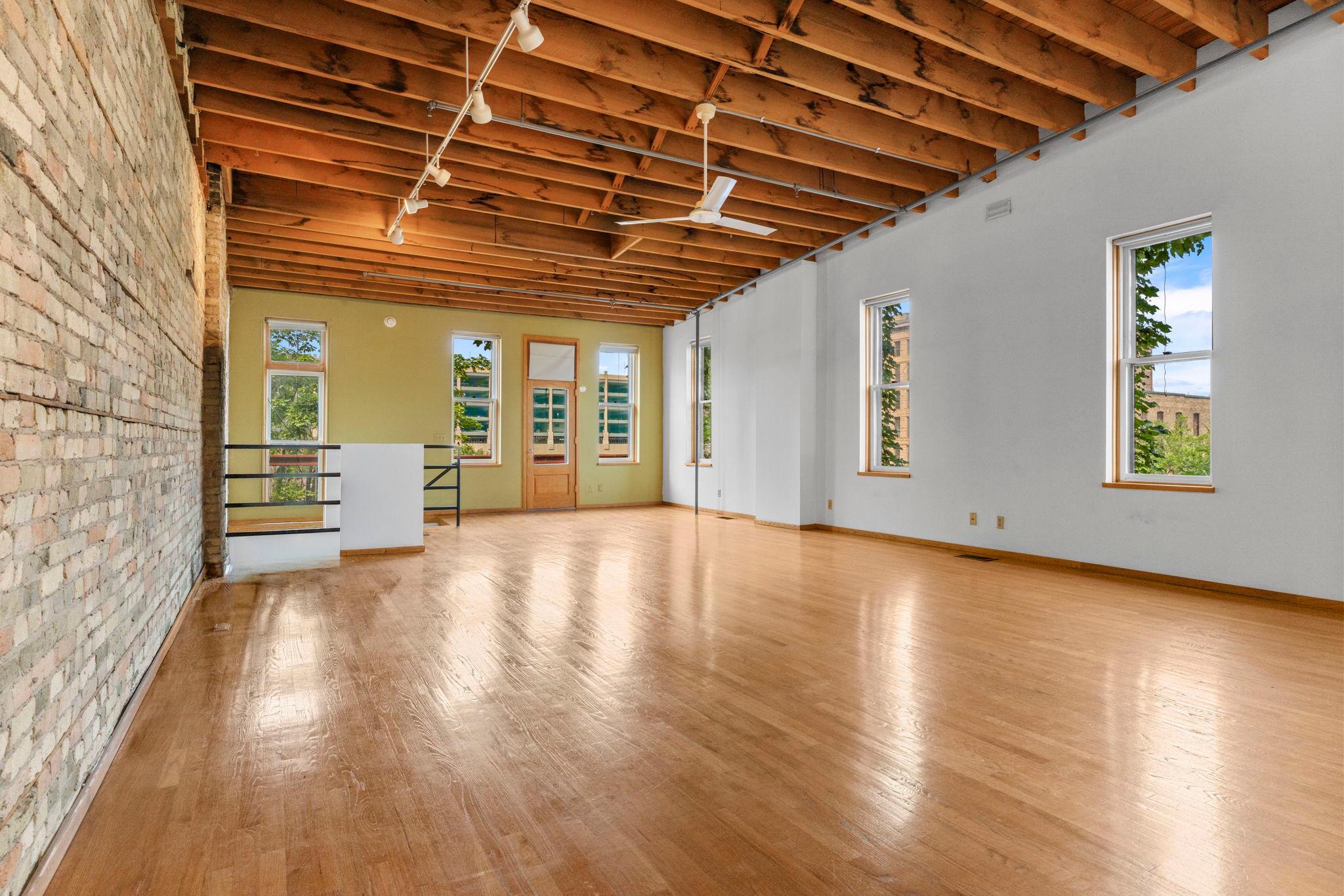 View of Residential at 213 1/2 Washington Avenue, Minneapolis MN 55401, Minneapolis (22 of 45) - Mike Wilen | Minnesota Team Real Estate