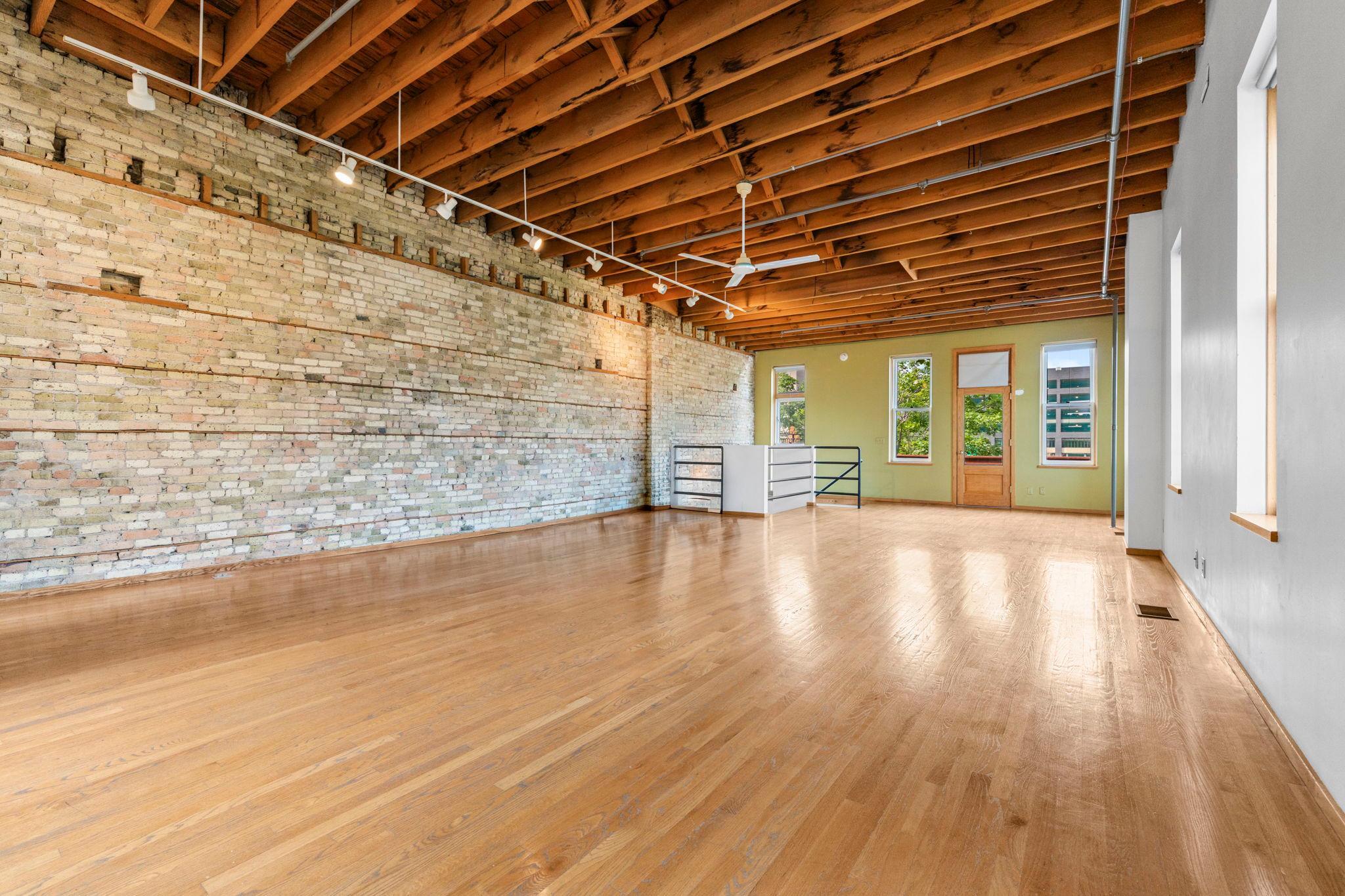 View of Residential at 213 1/2 Washington Avenue, Minneapolis MN 55401, Minneapolis (23 of 45) - Mike Wilen | Minnesota Team Real Estate