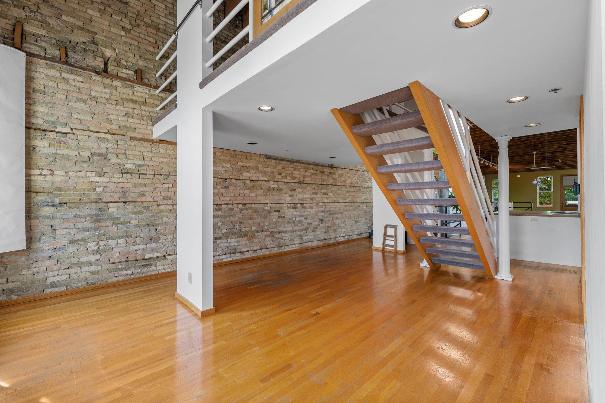 View of Residential at 213 1/2 Washington Avenue, Minneapolis MN 55401, Minneapolis (26 of 45) - Mike Wilen | Minnesota Team Real Estate