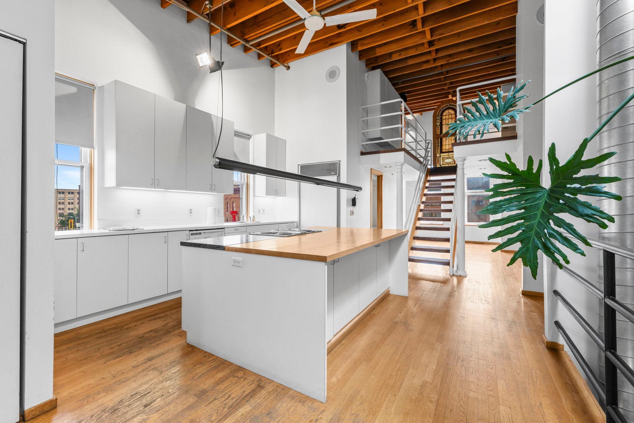 View of Residential at 213 1/2 Washington Avenue, Minneapolis MN 55401, Minneapolis (28 of 45) - Mike Wilen | Minnesota Team Real Estate